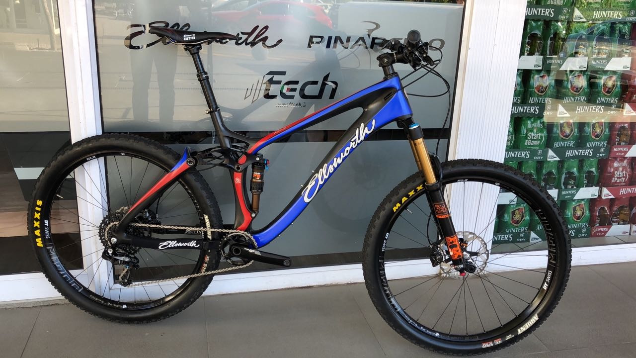 Ellsworth Rogue 40 Captain America As new Dual Suspension