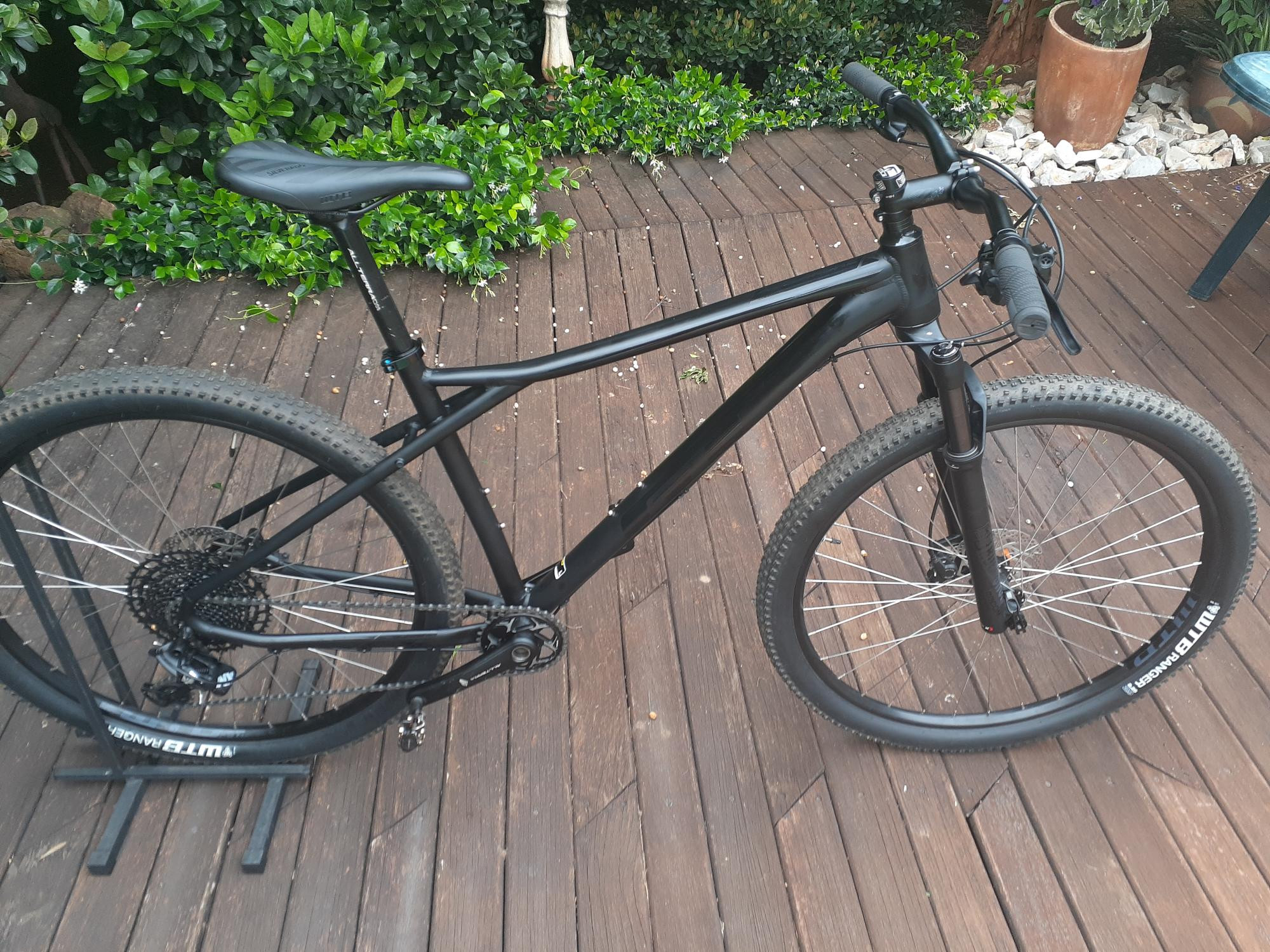 Bicycle Gt Avalanche Expert 29 2020 Gt Bike Gt Avalanche Frame