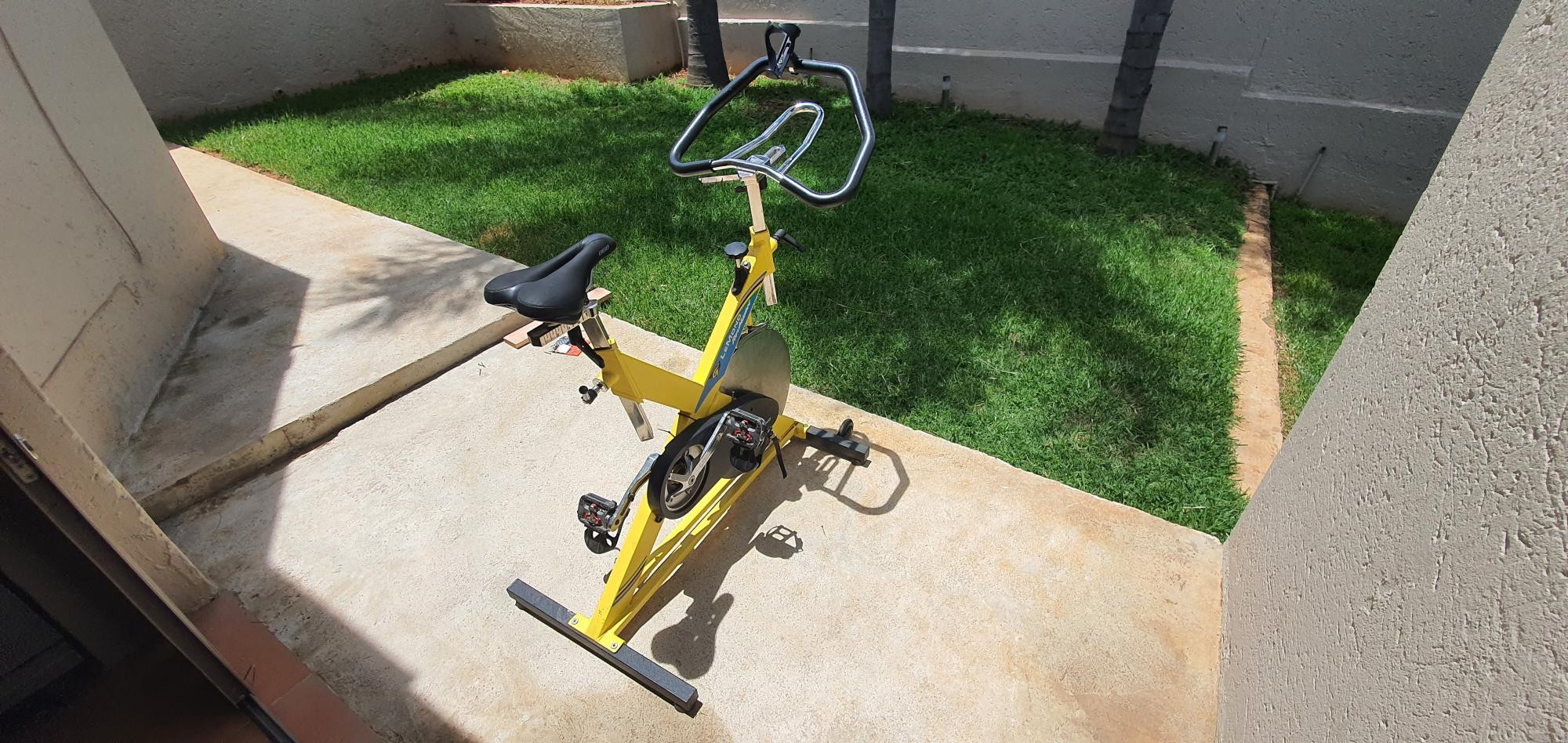 LeMond RevMaster Classic Indoor Trainers Accessories Bike Hub