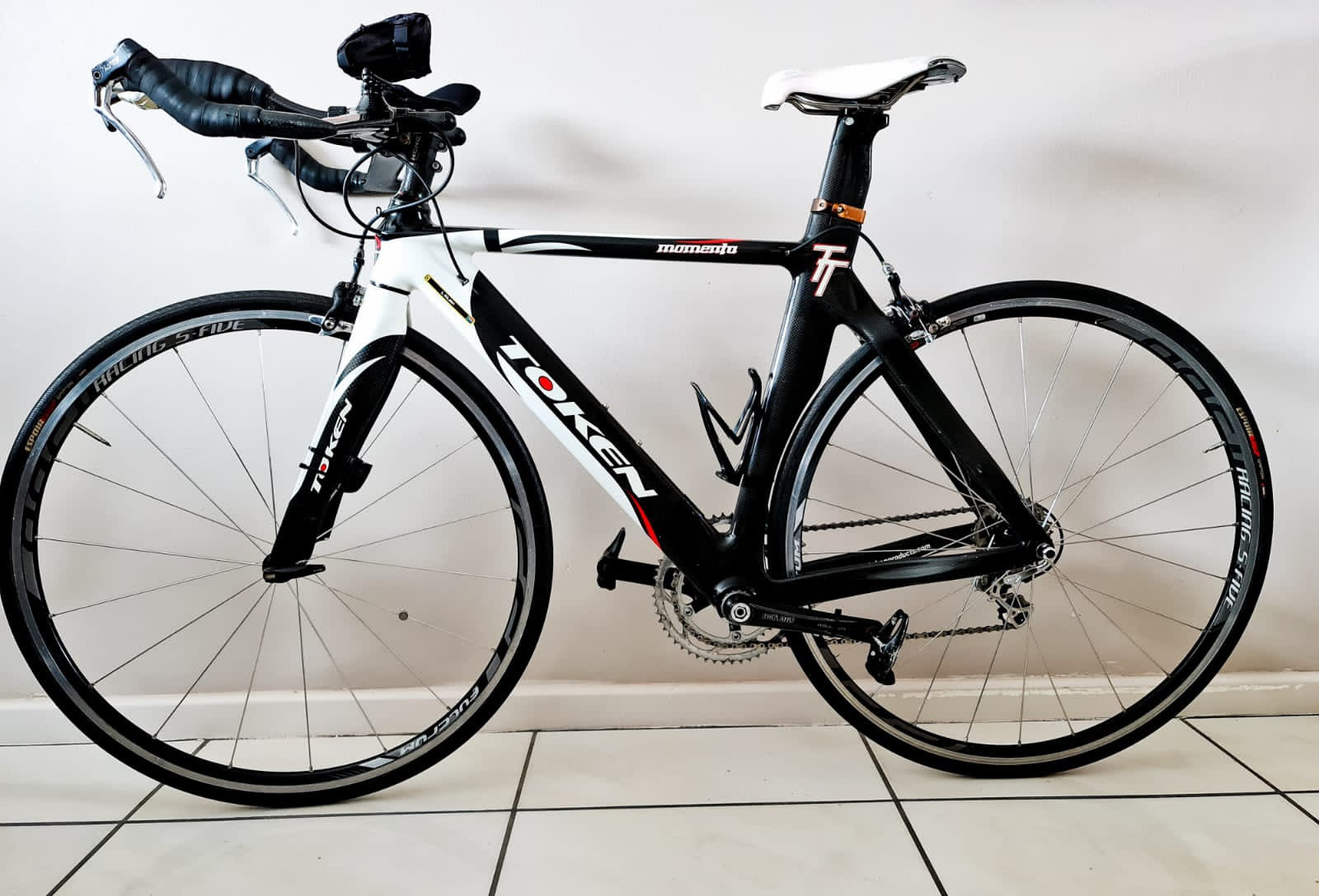 Full Carbon Token Triathlon Bike for sale! Bike Hub