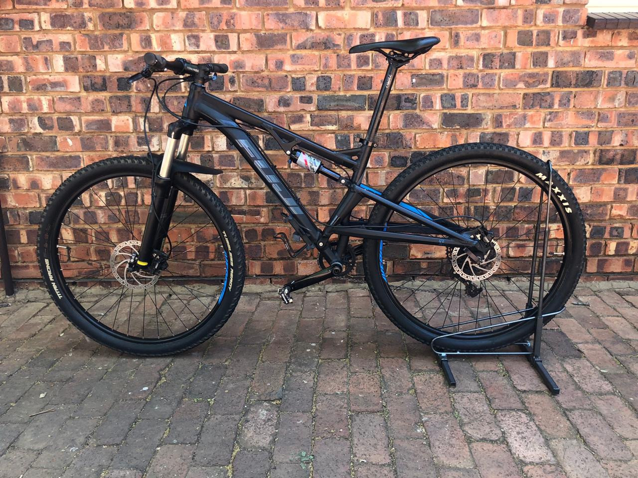 Fuji outlander Dual Suspension Mountain Bikes Bike Hub