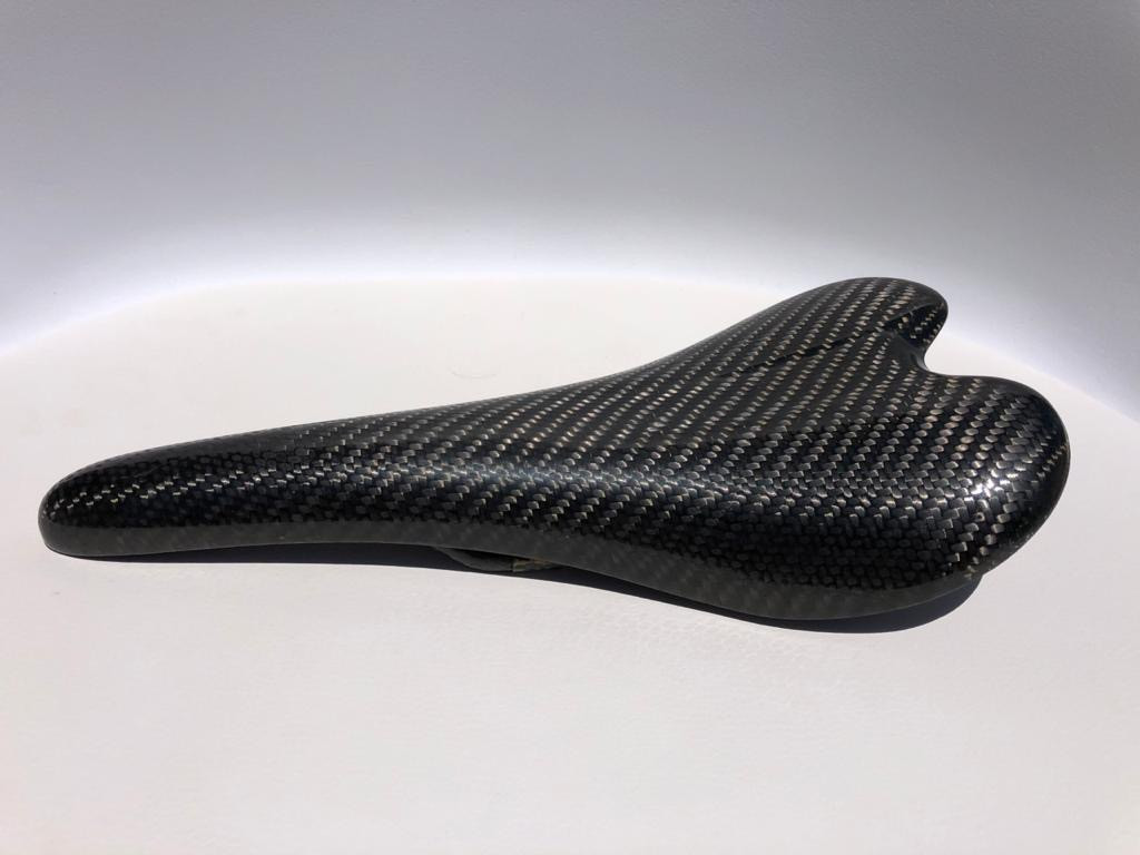 AX Lightness Endurance 3K saddle | Saddles | Bike Hub