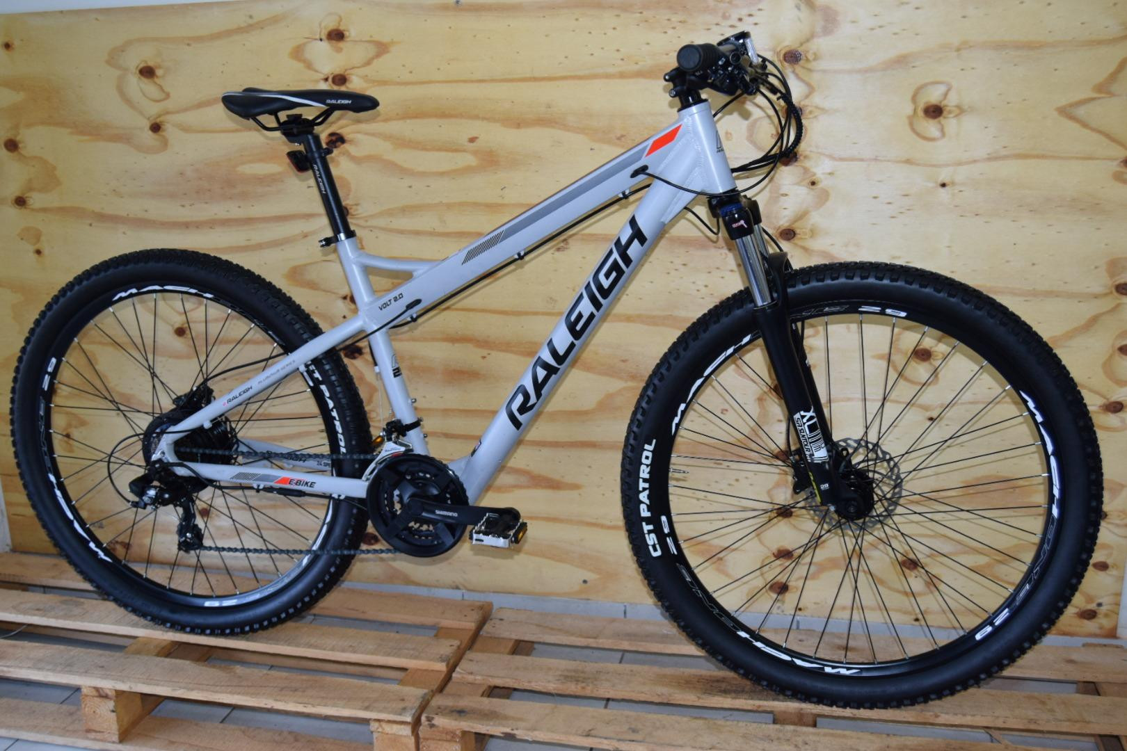 2020 Raleigh Volt E-bike 29er Shimano Bafang Hardtail