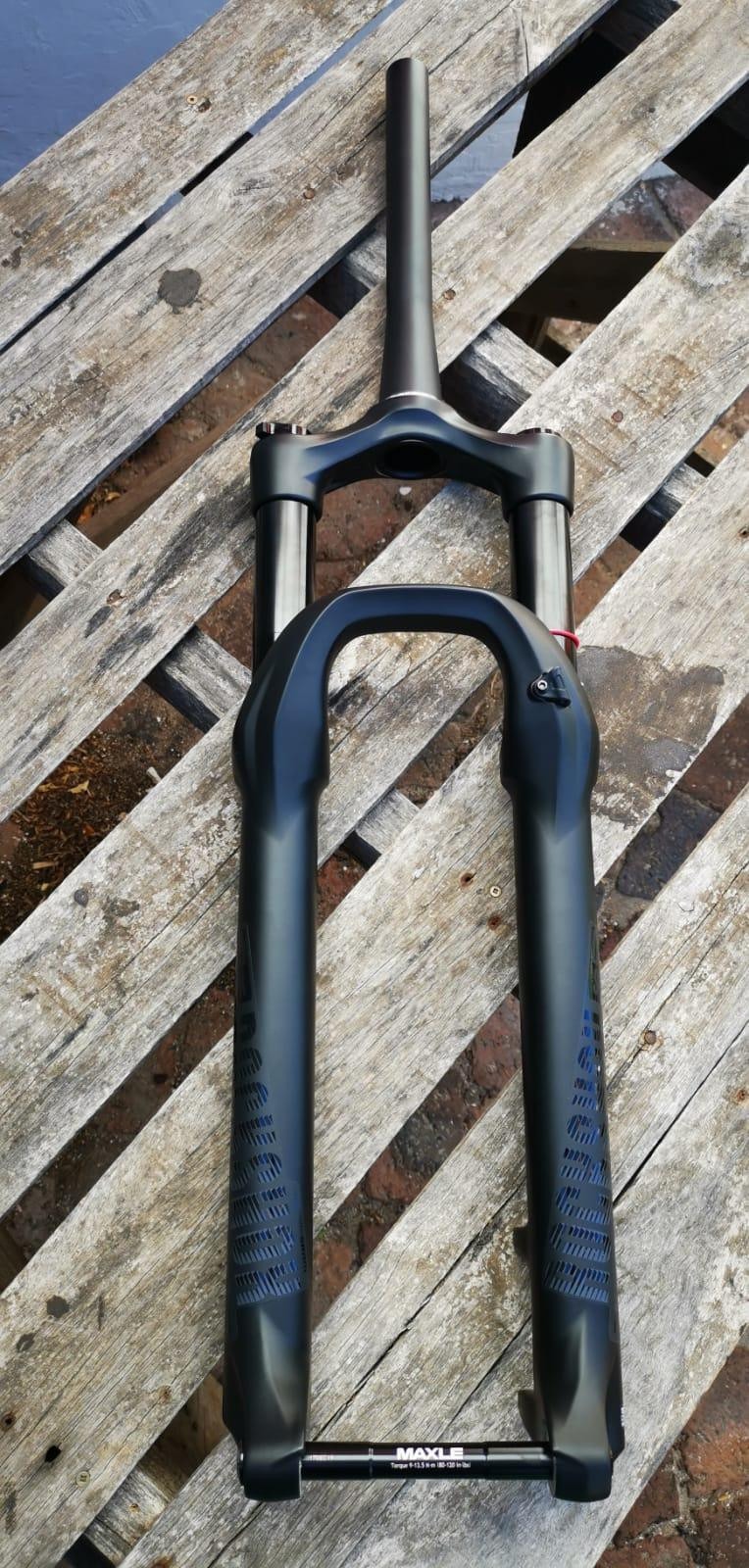 Rockshox 35 GOLD RL Mountain Bike Forks Bike Hub