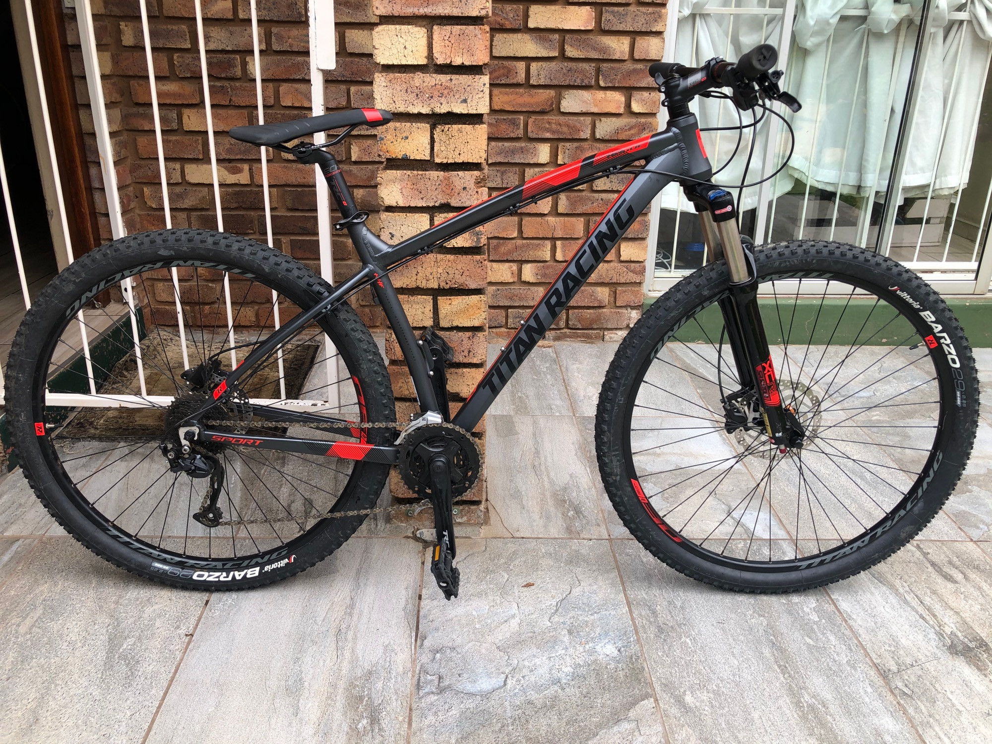 Rogue Sport Titan 29er Mountain Bike 29