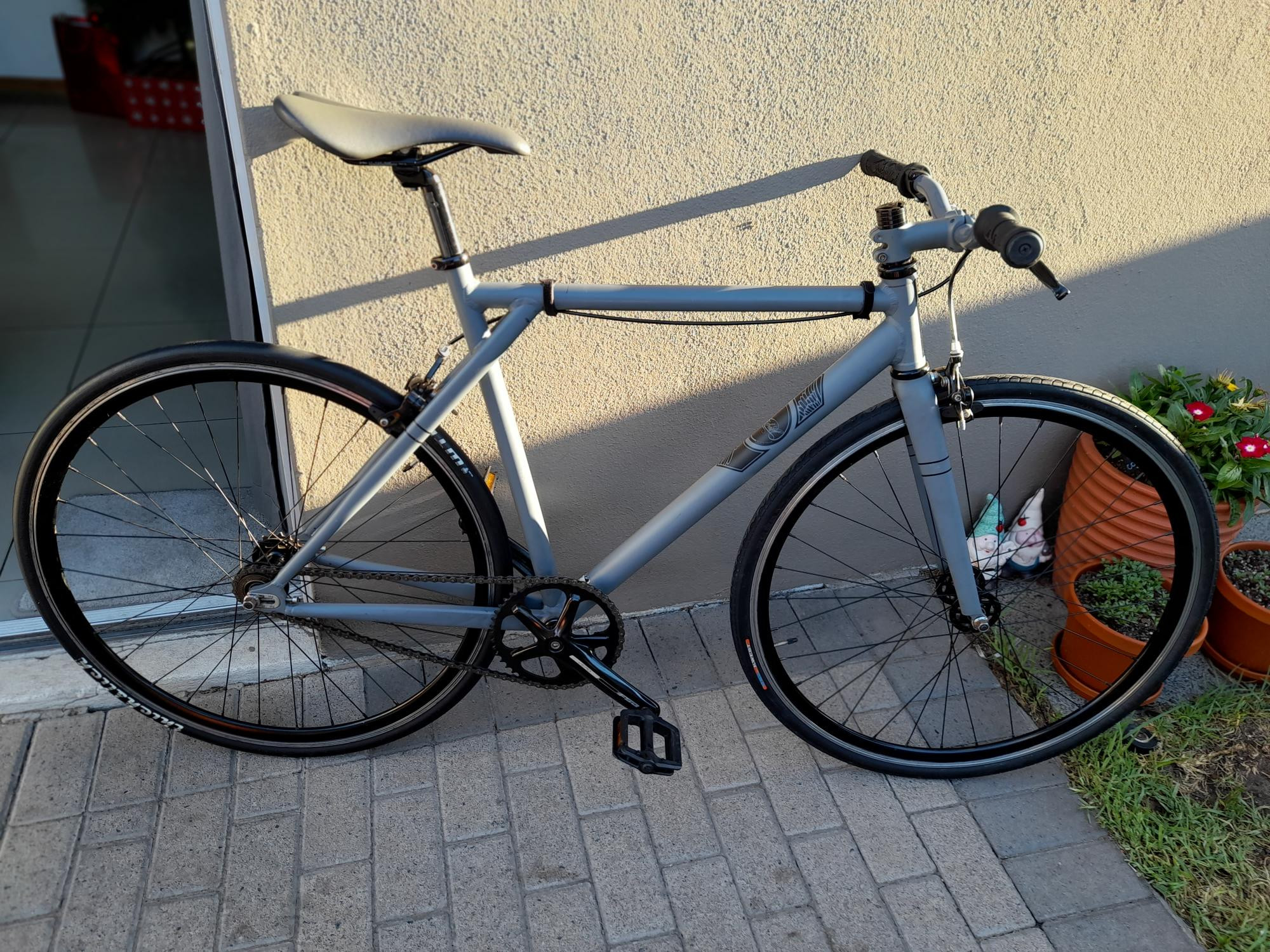 GT Gutterball | Commuter Bikes | Bike Hub