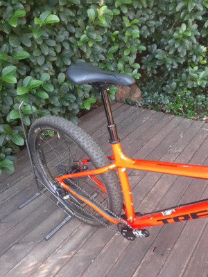 Trek Roscoe 8 -*Large Frame* - As new 