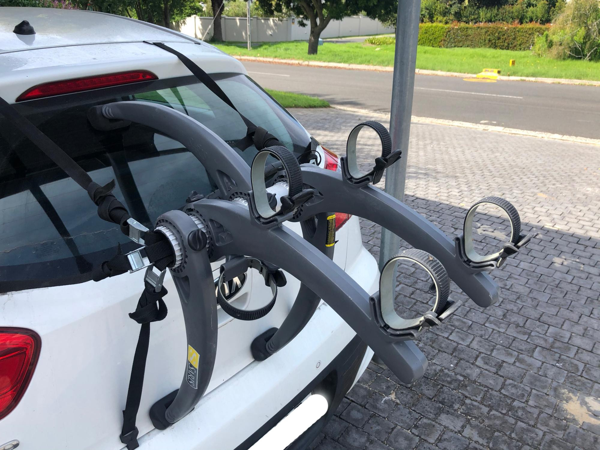 Saris Bones 2-Bike Rack Bike Racks Bike Hub