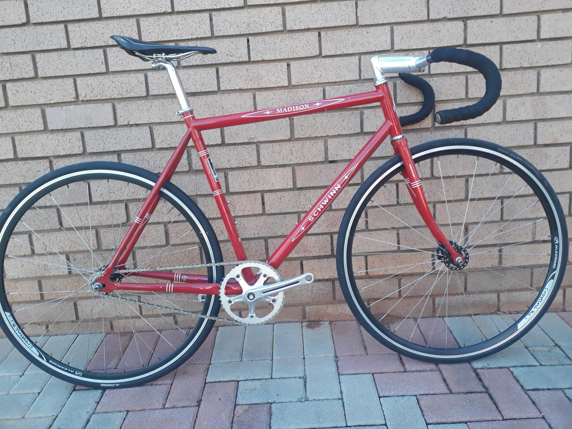 SCHWINN* MADISON 2010 M 54size