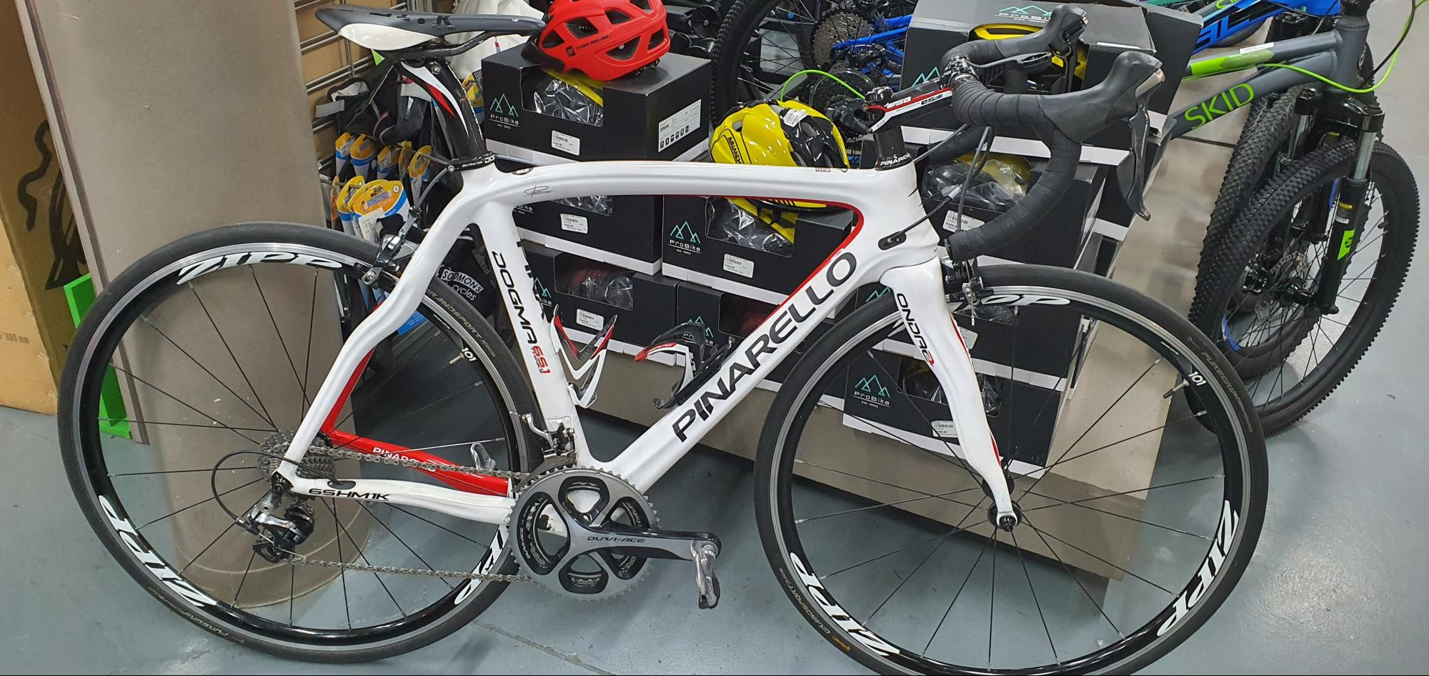 Pinarello Dogma 65.1 Think 2### | Road Bikes | Bike Hub