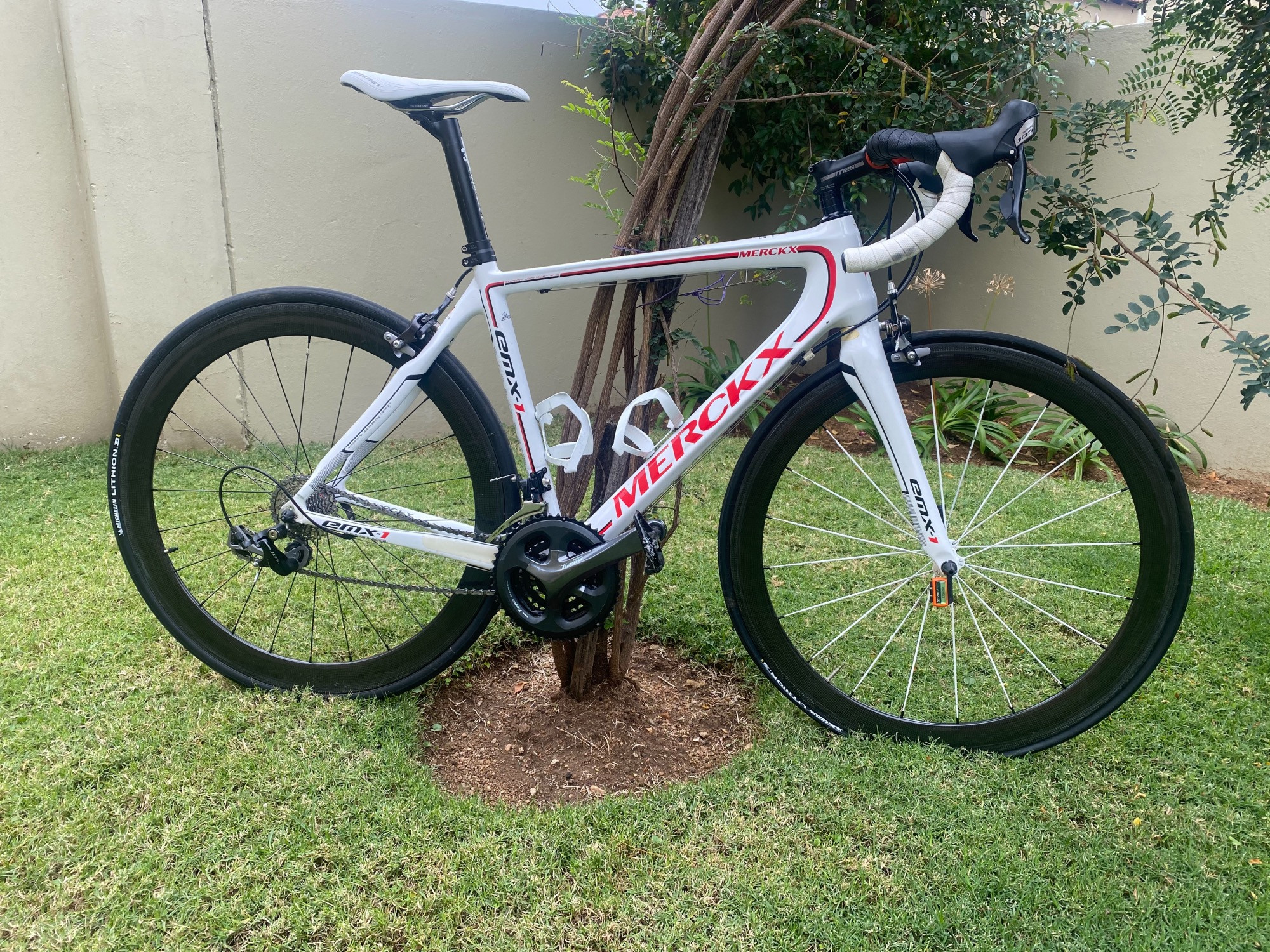 Eddy Merckx EMX-1 Carbon Road Bikes Bike Hub