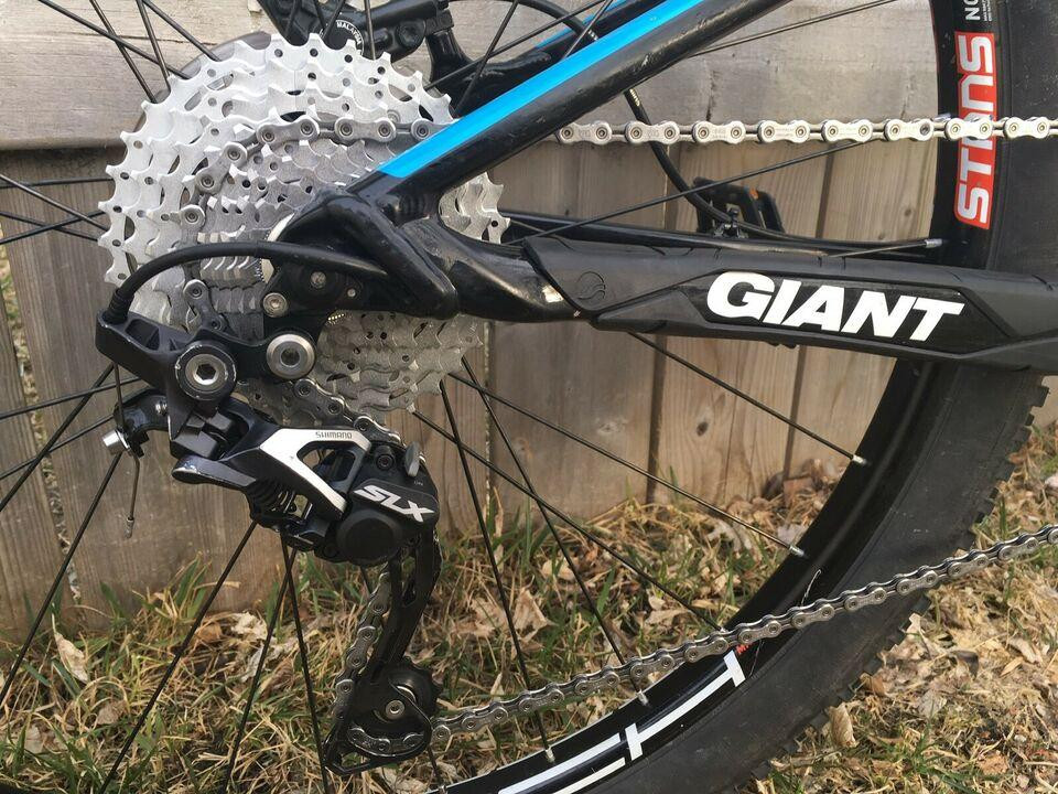 2015 Giant Anthem for sale!! Dual Suspension Mountain Bikes