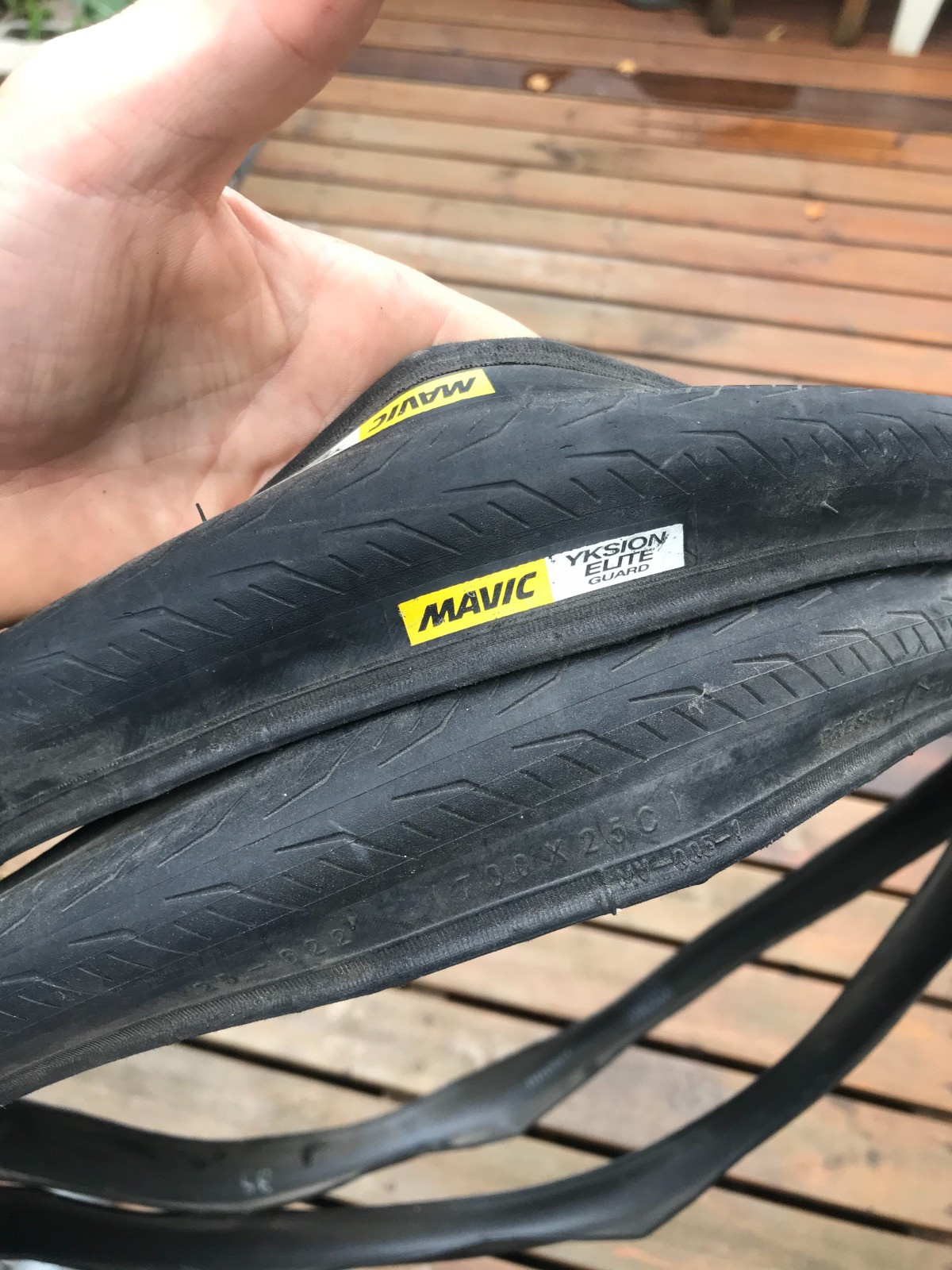 Mavic Yksion Elite Guard 700x25c Road Bike Tyres Bike Hub