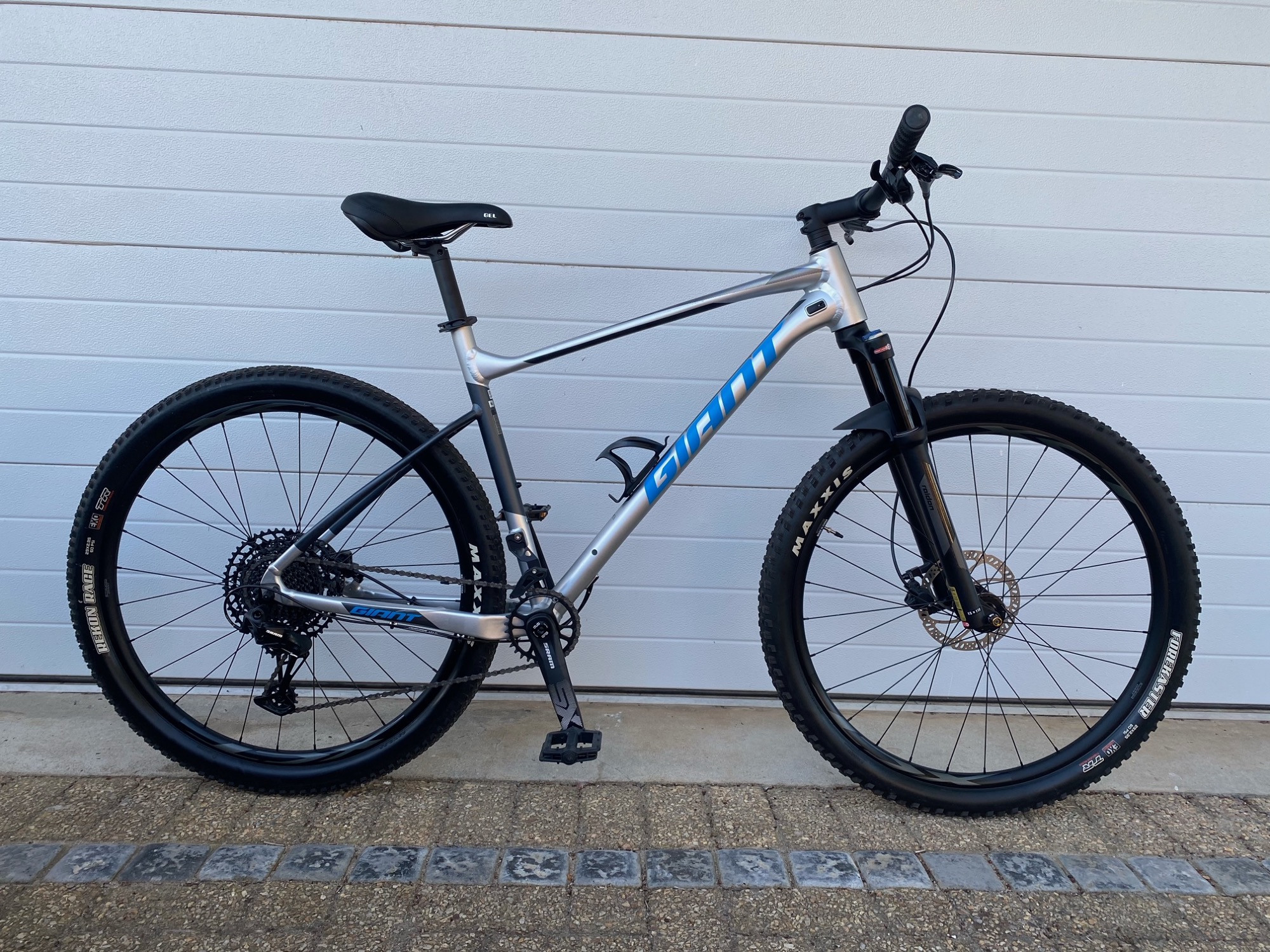 Giant Fathom 29 2 (XL) | Hardtail Mountain Bikes | Bike Hub