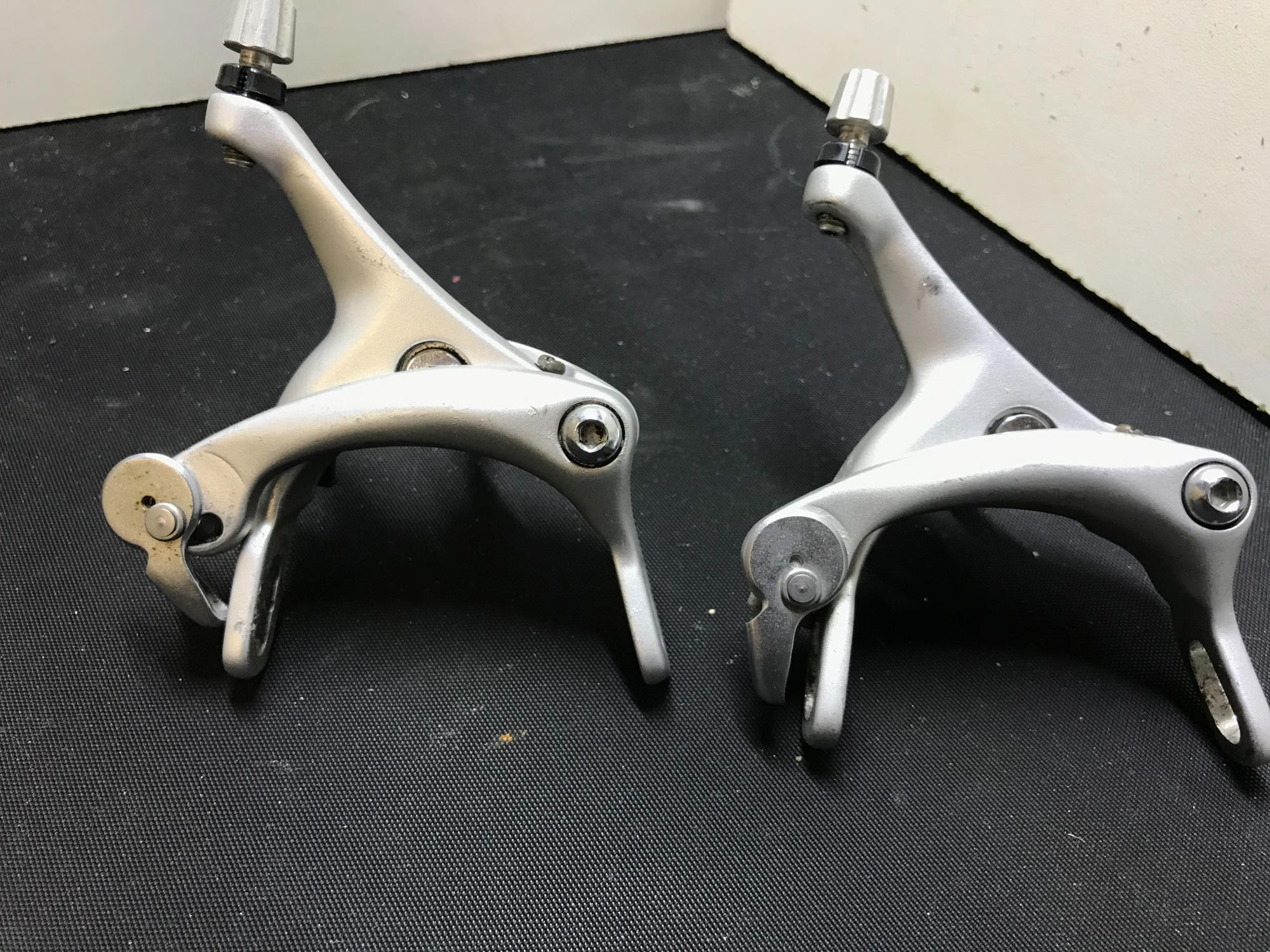 Par De Cubos Shimano Rsx Hb A-416 Suporta Ate 9v 32 Furos