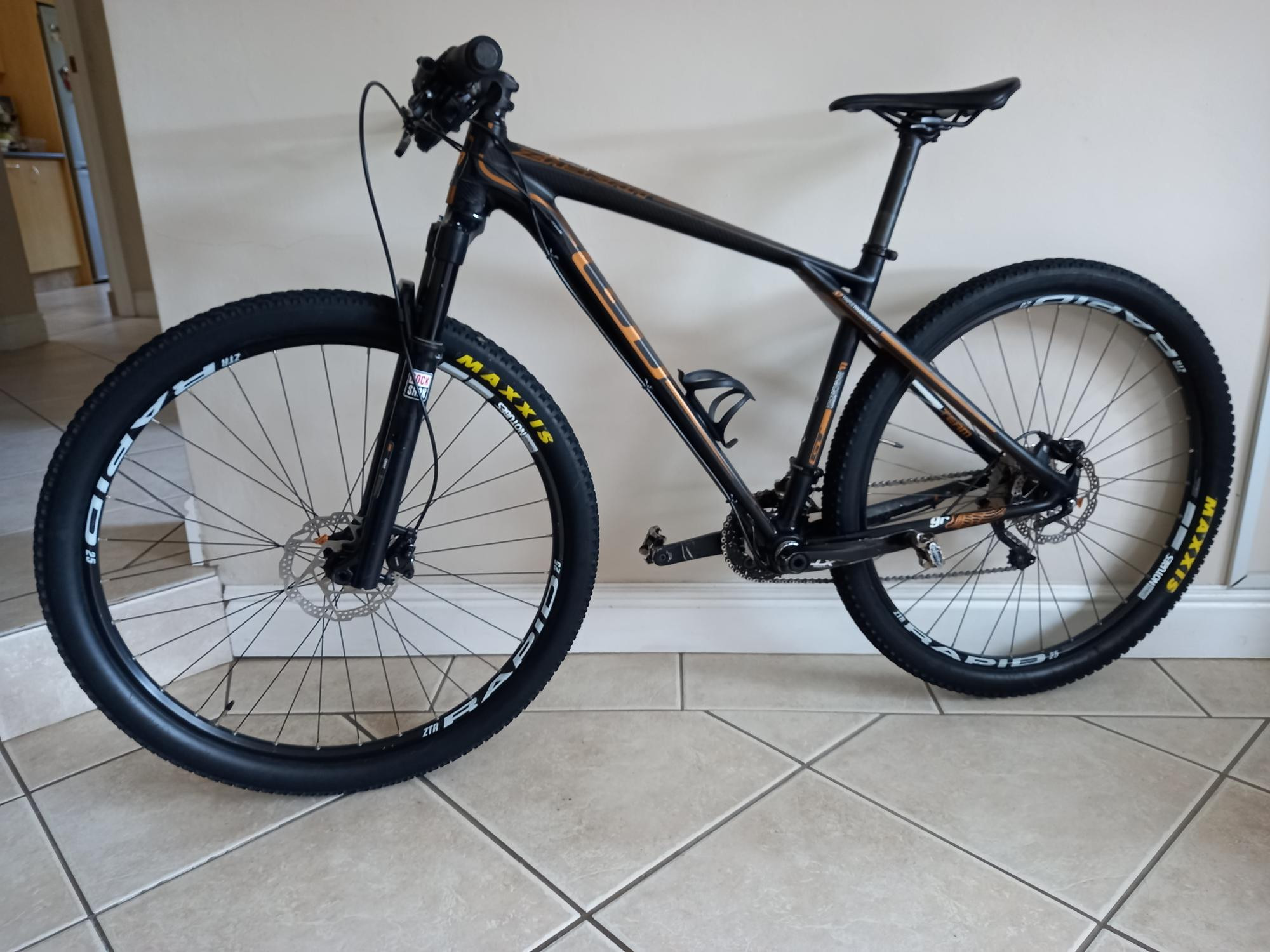 GT ZASKAR Carbon 29er Hardtail Mountain Bikes Bike Hub