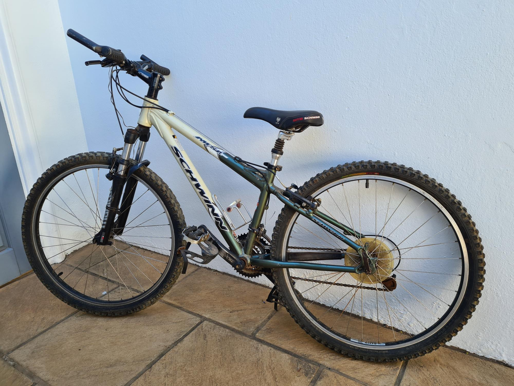 2021 Schwinn Schwinn Discover Womens Schwinn Hybrid Bike Searcher