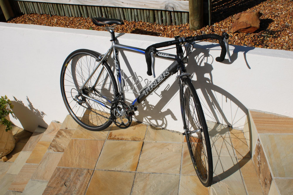 TREK 1000 Road Bike 54cm | Bike Hub