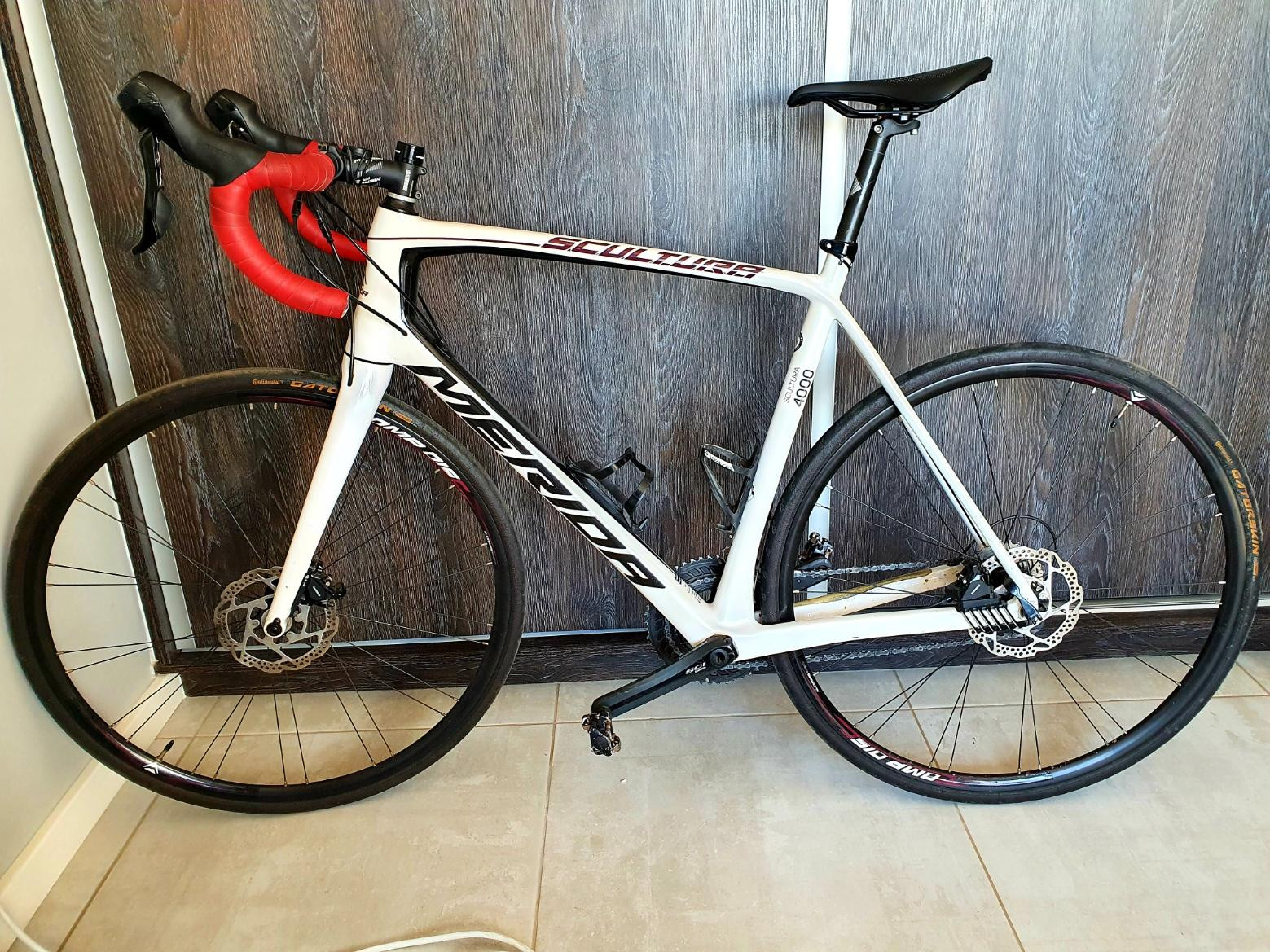 Merida Scultura 4000 Disc | Road Bikes | Bike Hub