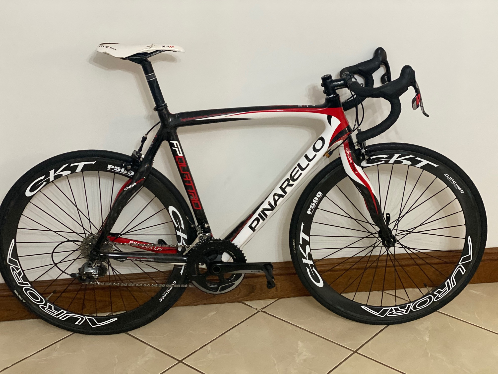 PINARELLO FP QUATTRO carbon 2011年　サイズ50 PINARELLO FP QUATTRO carbon 2011年 サイズ50 PINARELLO JAPAN