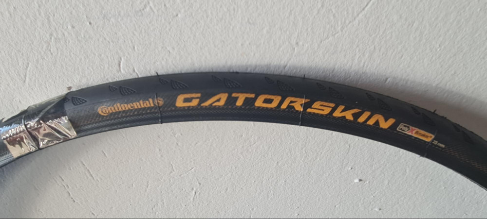 Continental Gatorskin tyre | Bike Hub