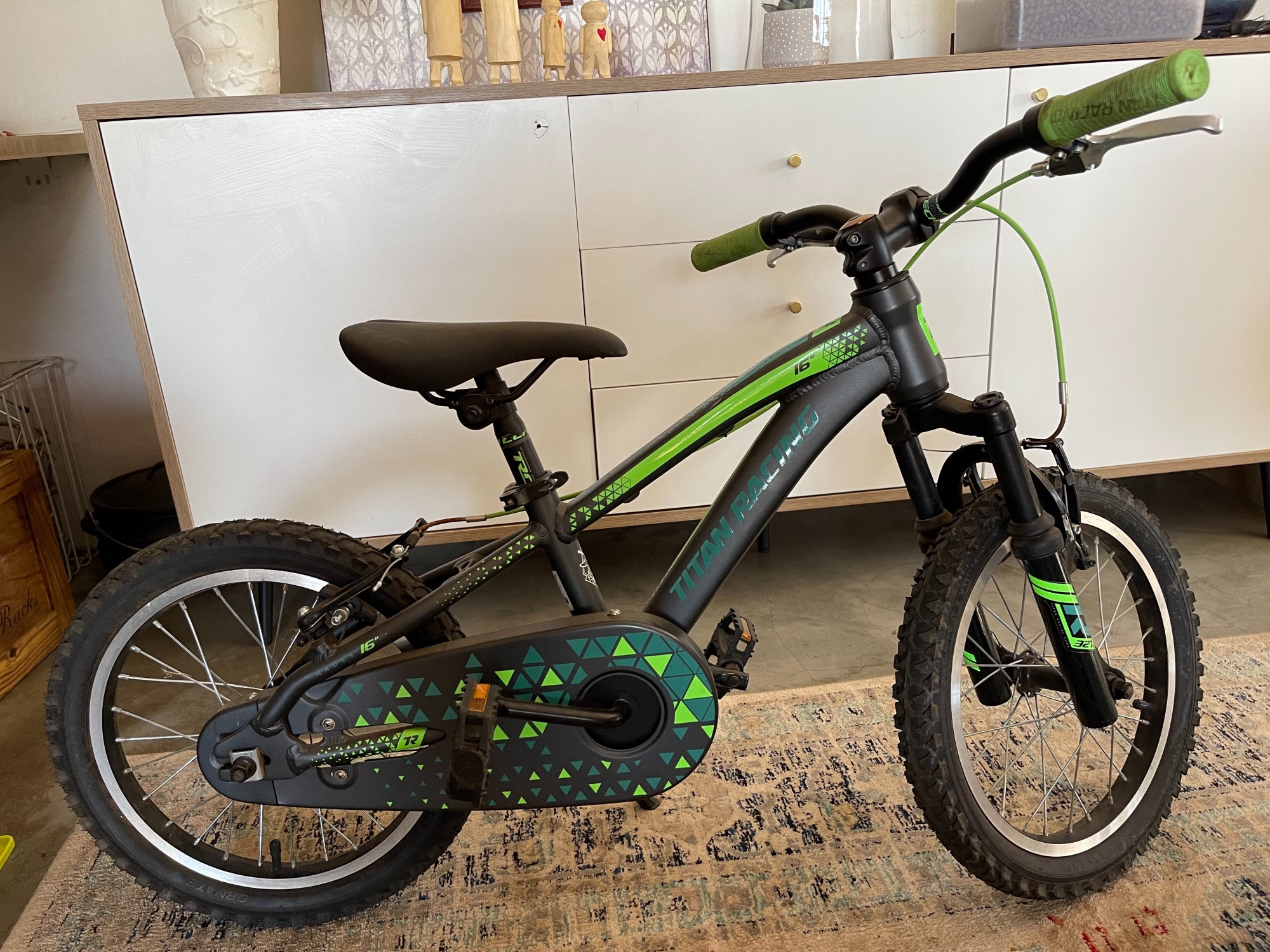 Titan Racing Junior Bike Frame Size Titan Racing Hades 24