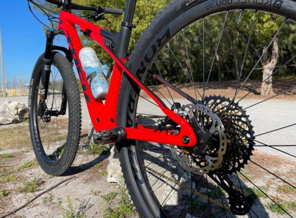 Trek supercaliber 9.8 2021 (FRAME ONLY 