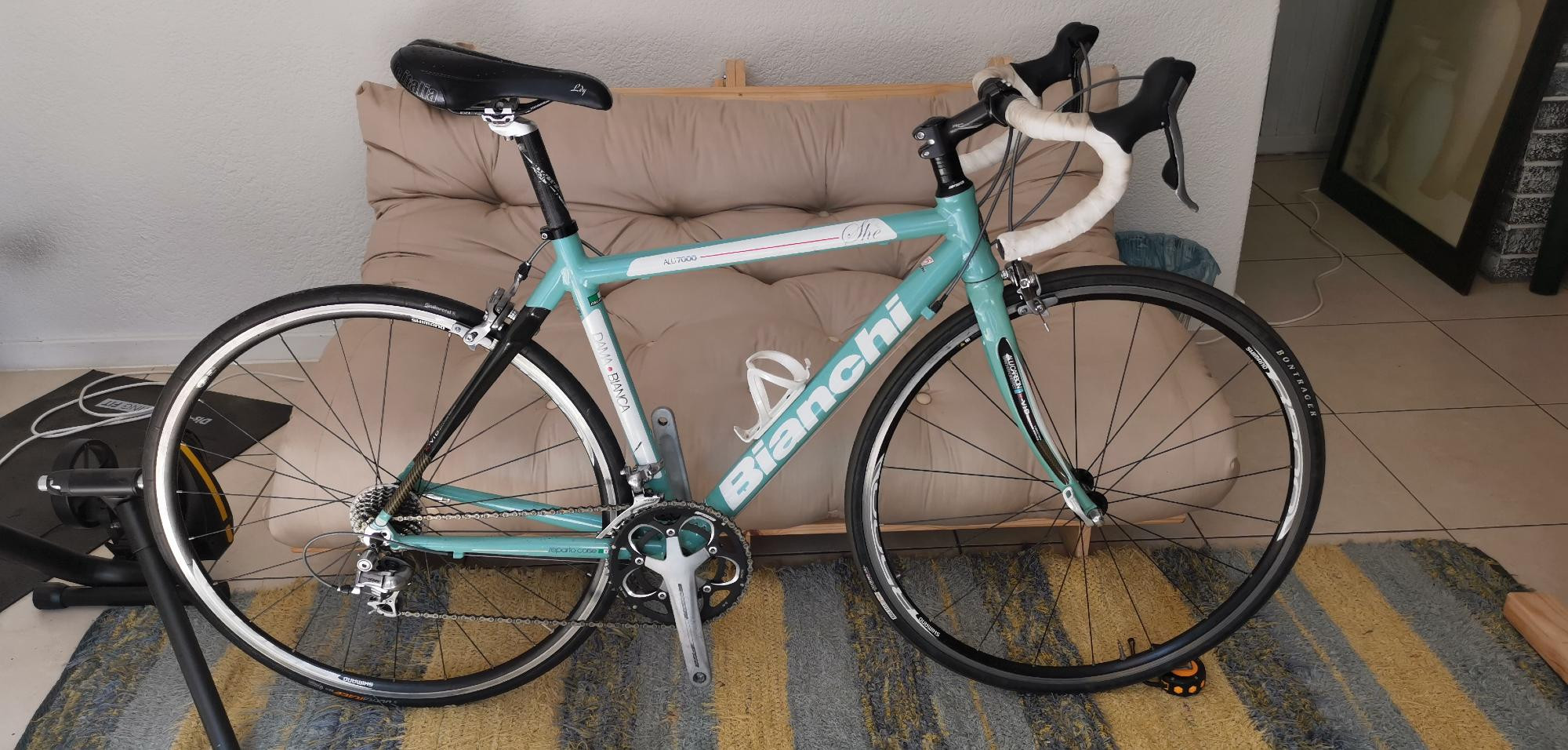Bianchi She Alu 7000 | Road Bikes | Bike Hub