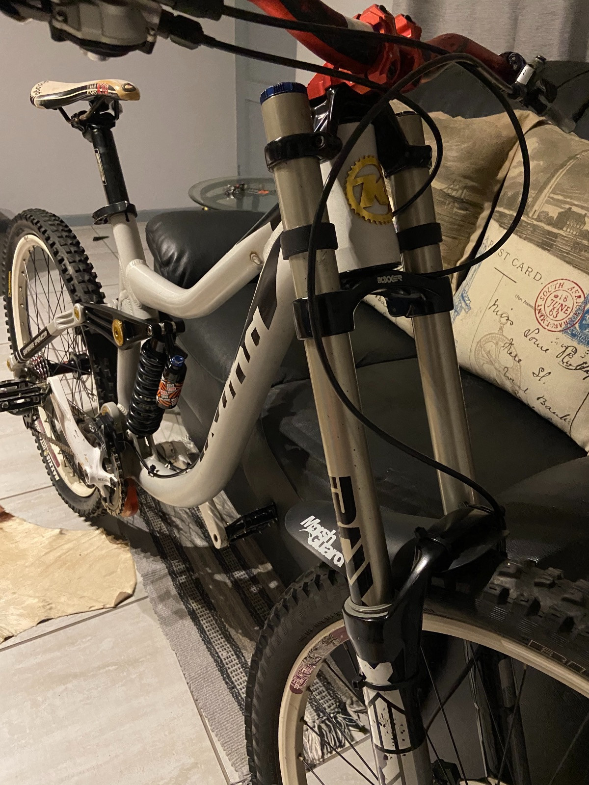 2012 Kona Supreme Operator | Downhill Bikes | Bike Hub
