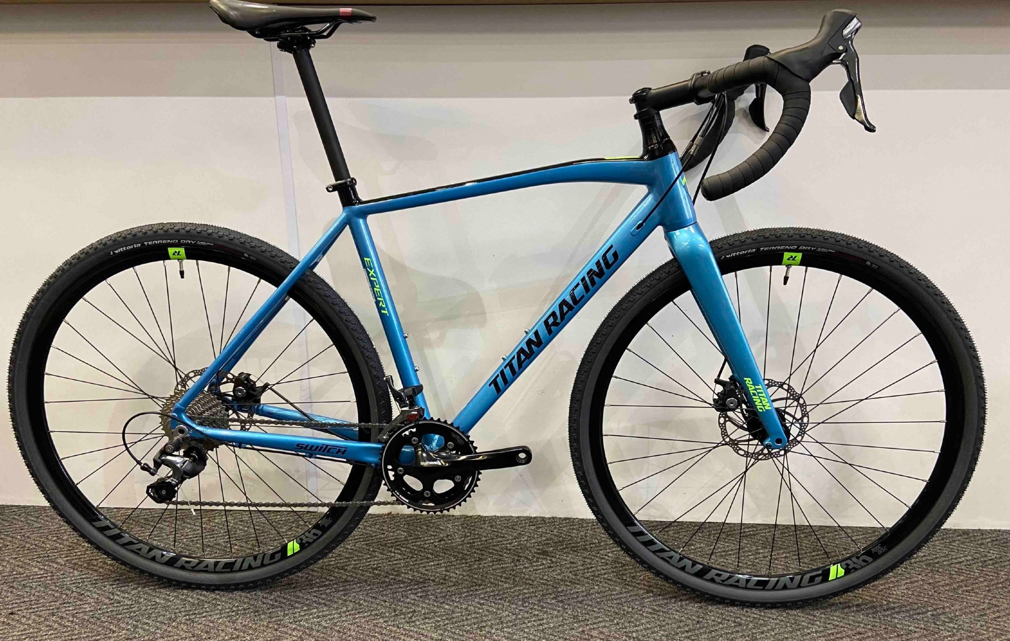 Titan Racing Switch Expert (S) Gravel Bikes Bike Hub