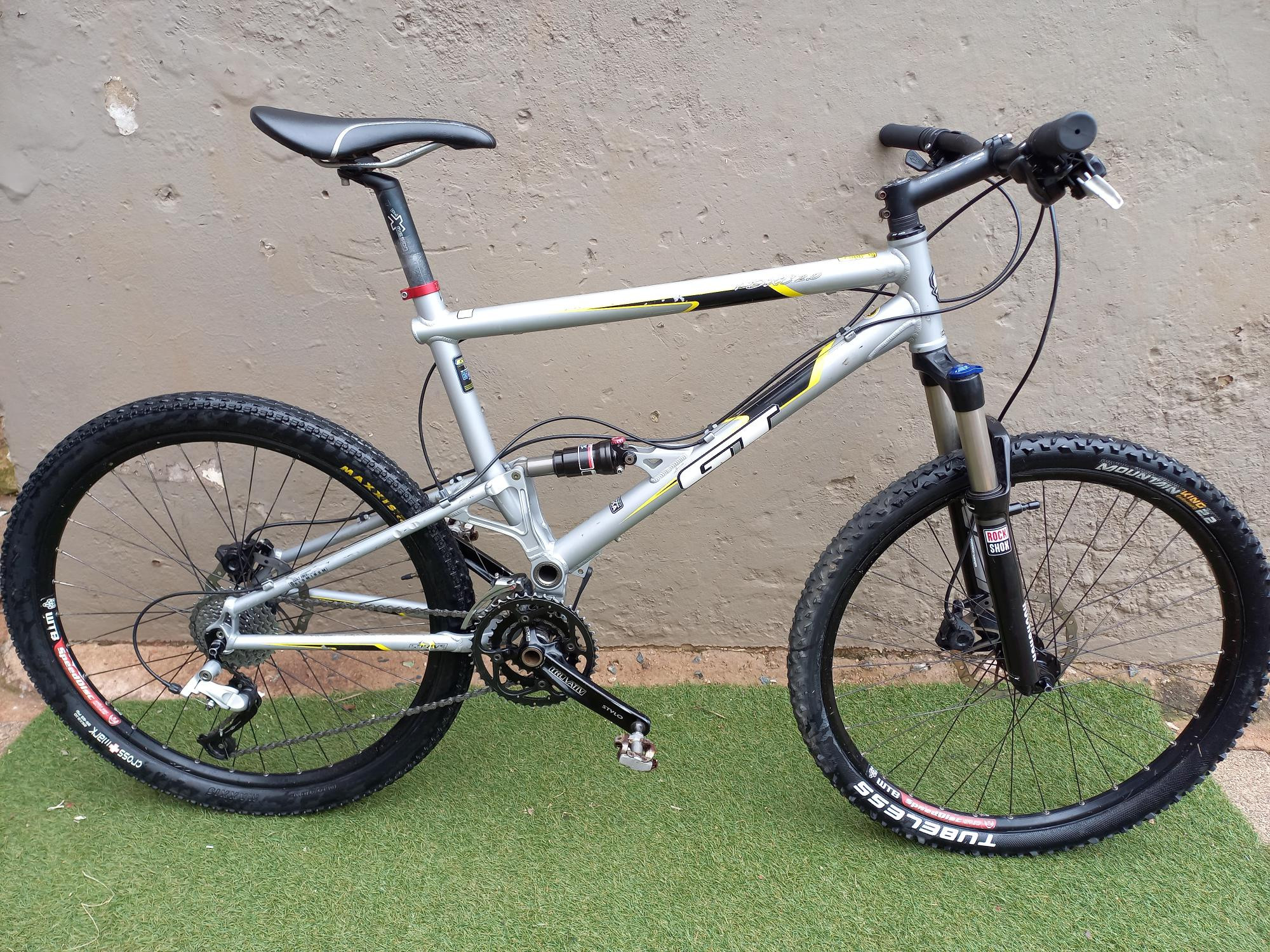 GT i-DXC 2.0 (L) | Dual Suspension Mountain Bikes | Bike Hub