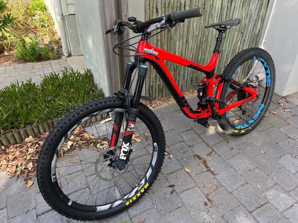 Advanced Giant Reign Xl Giant Reign Advanced Dual Suspension Mountain Bikes  Bike Hub