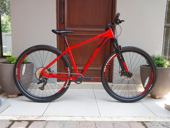 Signal S940 (M) | Hardtail Mountain Bikes | Bike Hub
