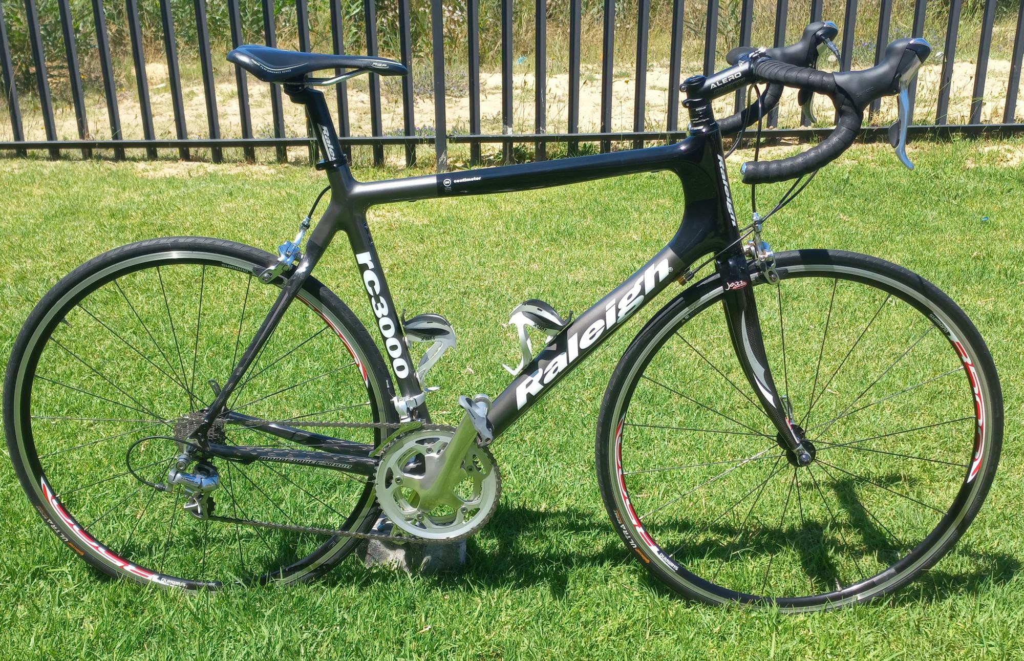 Raleigh RC3000 full carbon | Road Bikes | Bike Hub