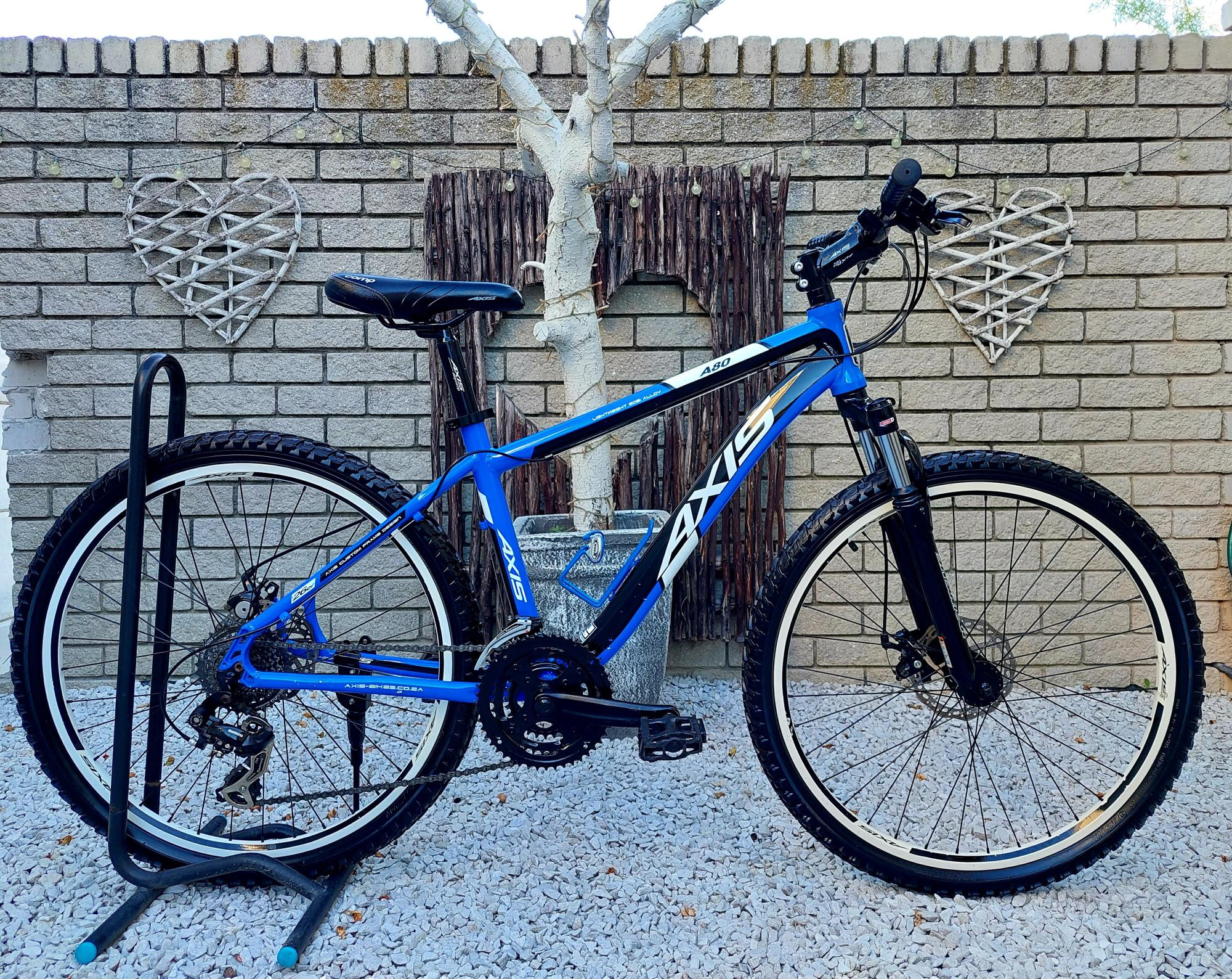 AXIS A80 SMALL FRAME MOUNTAIN BIKE | Hardtail Mountain Bikes