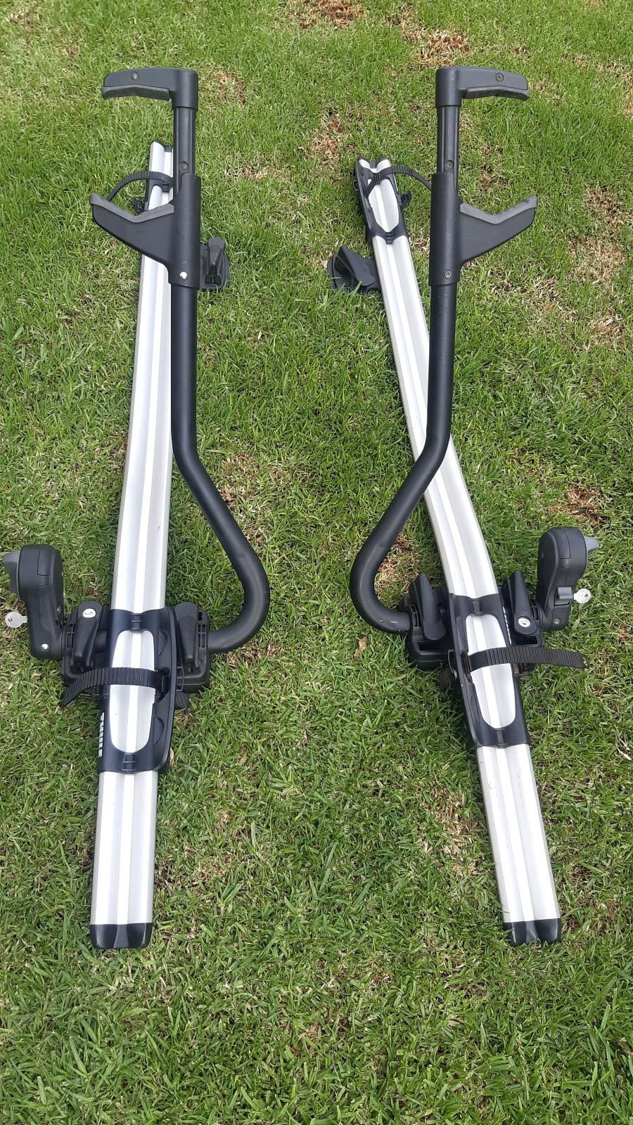 THULE ProRide 591 スーリープロライド　2セット Thule ProRide 591 Roof Mounted Cycle Carrier Spare Parts