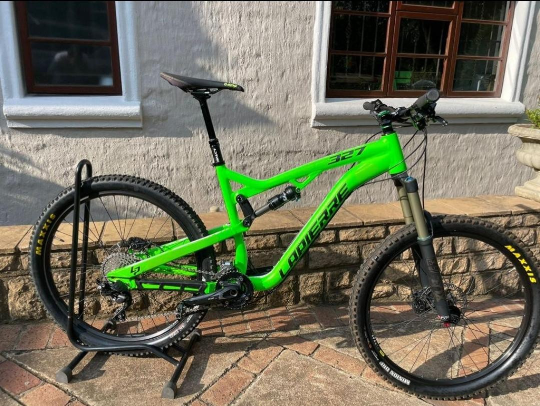 Lapierre Zesty AM 327 (L) | Dual Suspension Mountain Bikes | Bike Hub