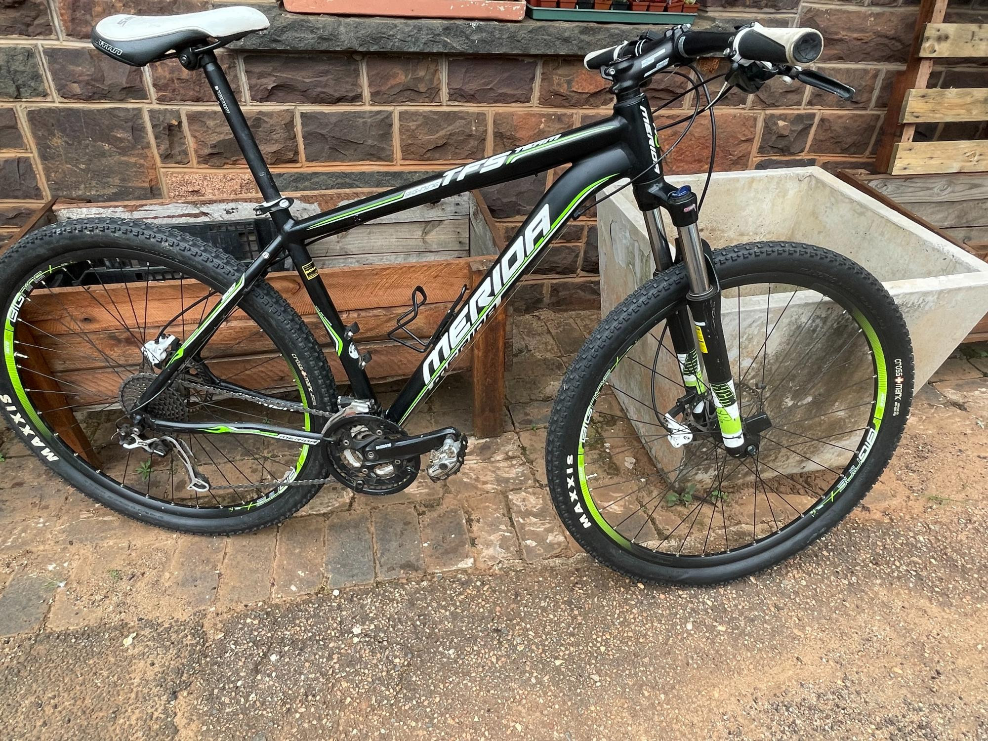 MERIDA BIG NINE CARBON TEAM 21インチ MERIDA BIG NINE CARBON TEAM