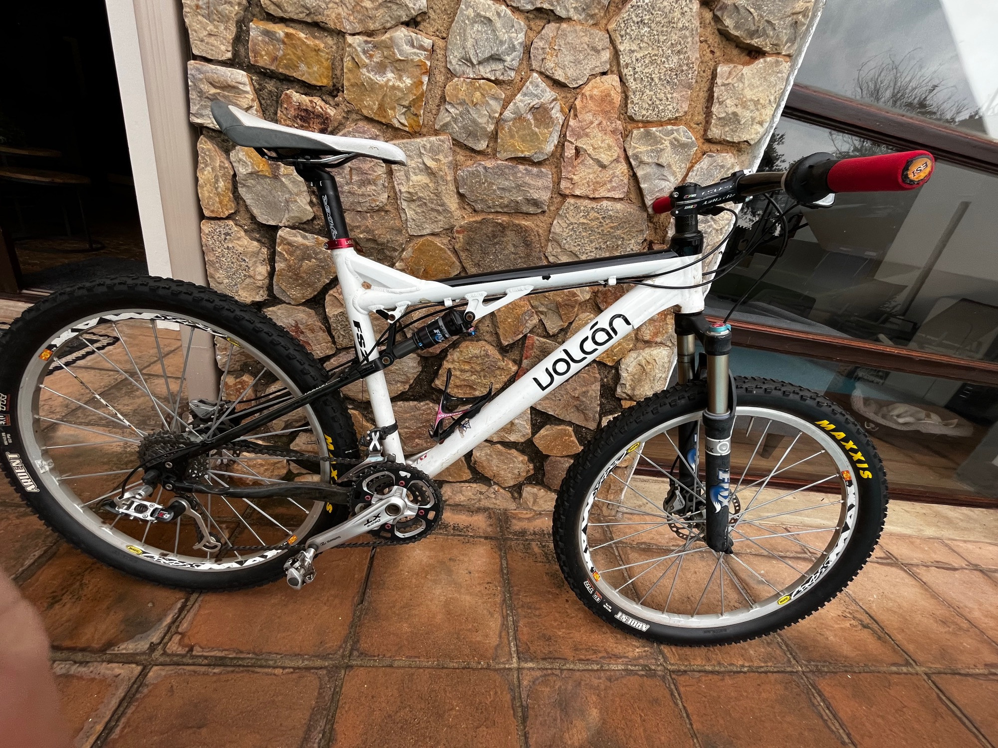 Volcan FS2 | Dual Suspension Mountain Bikes | Bike Hub