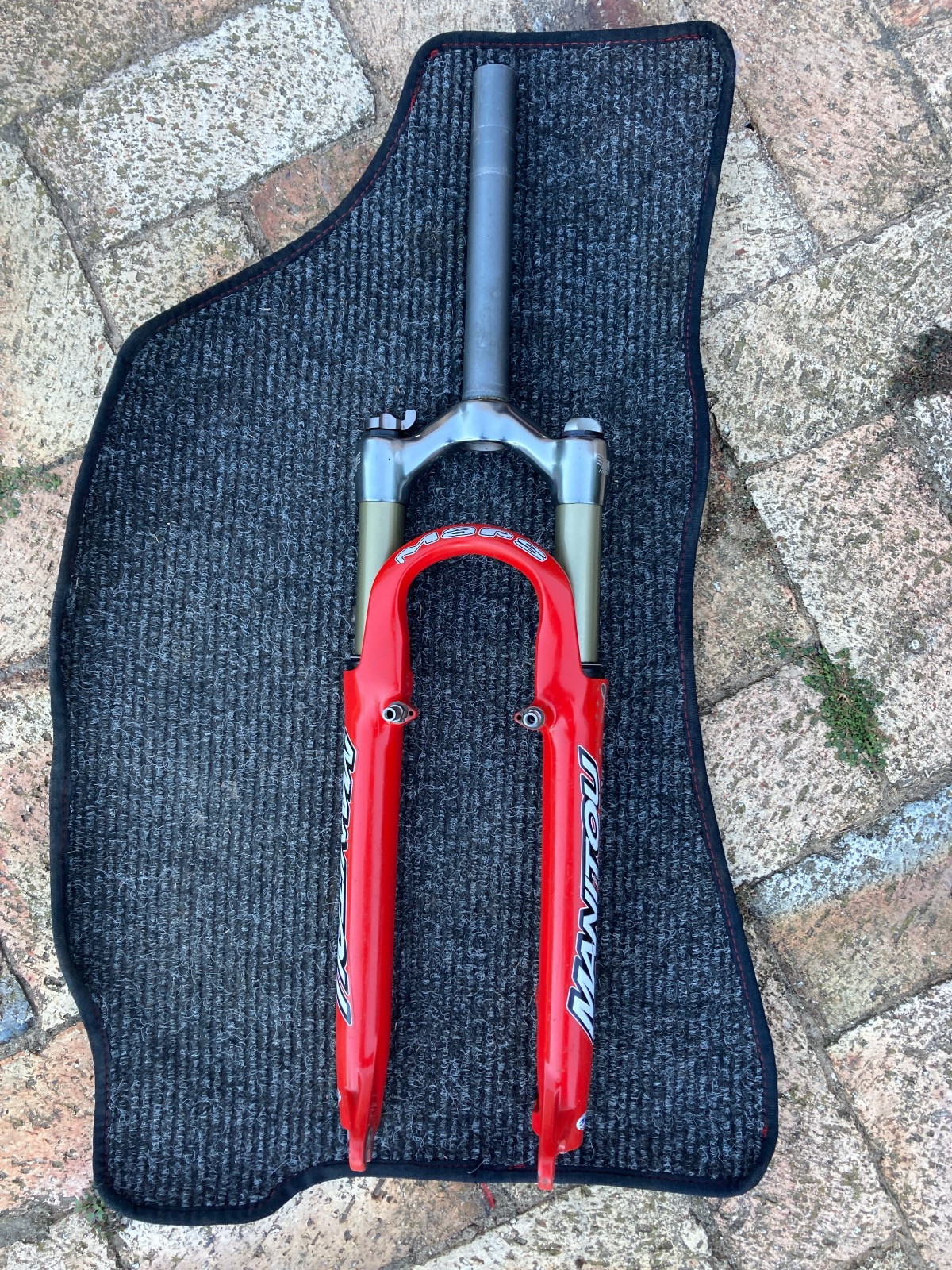 【超軽量 約1.3kg】Manitou Mars CL フォーク 26インチ用 Manitou Mars 26 fork | Mountain Bike Forks | Bike Hub