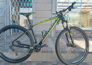 Specialized Rockhopper Expert 29er Hardtail Mountain Bikes