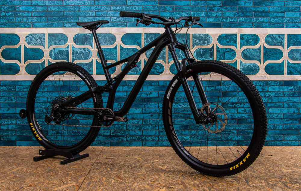 Pre-Owned Specialized Stumpjumper ST (L 