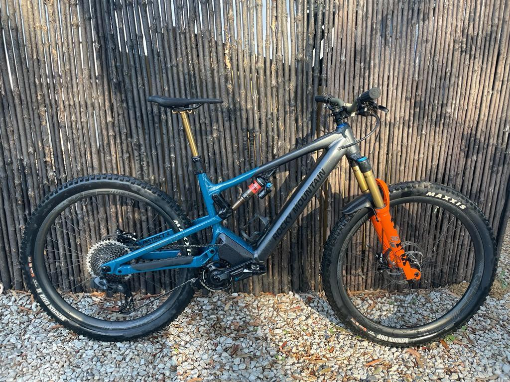 2022 Rocky Mountain Instinct Powerplay High Spec Dual Suspension