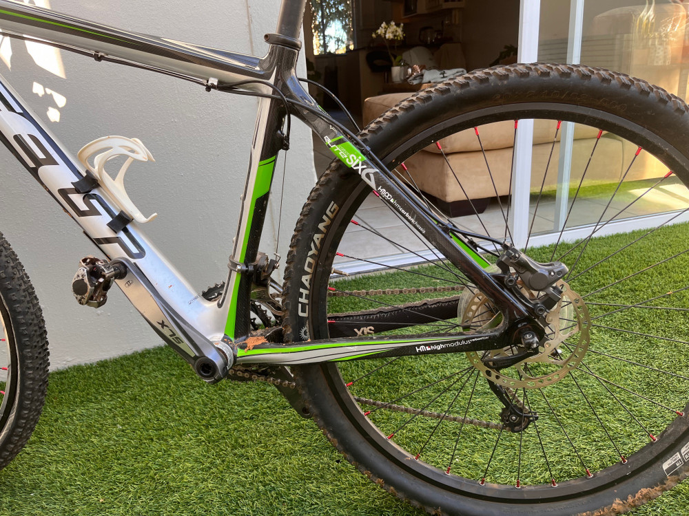 felt six carbon elite