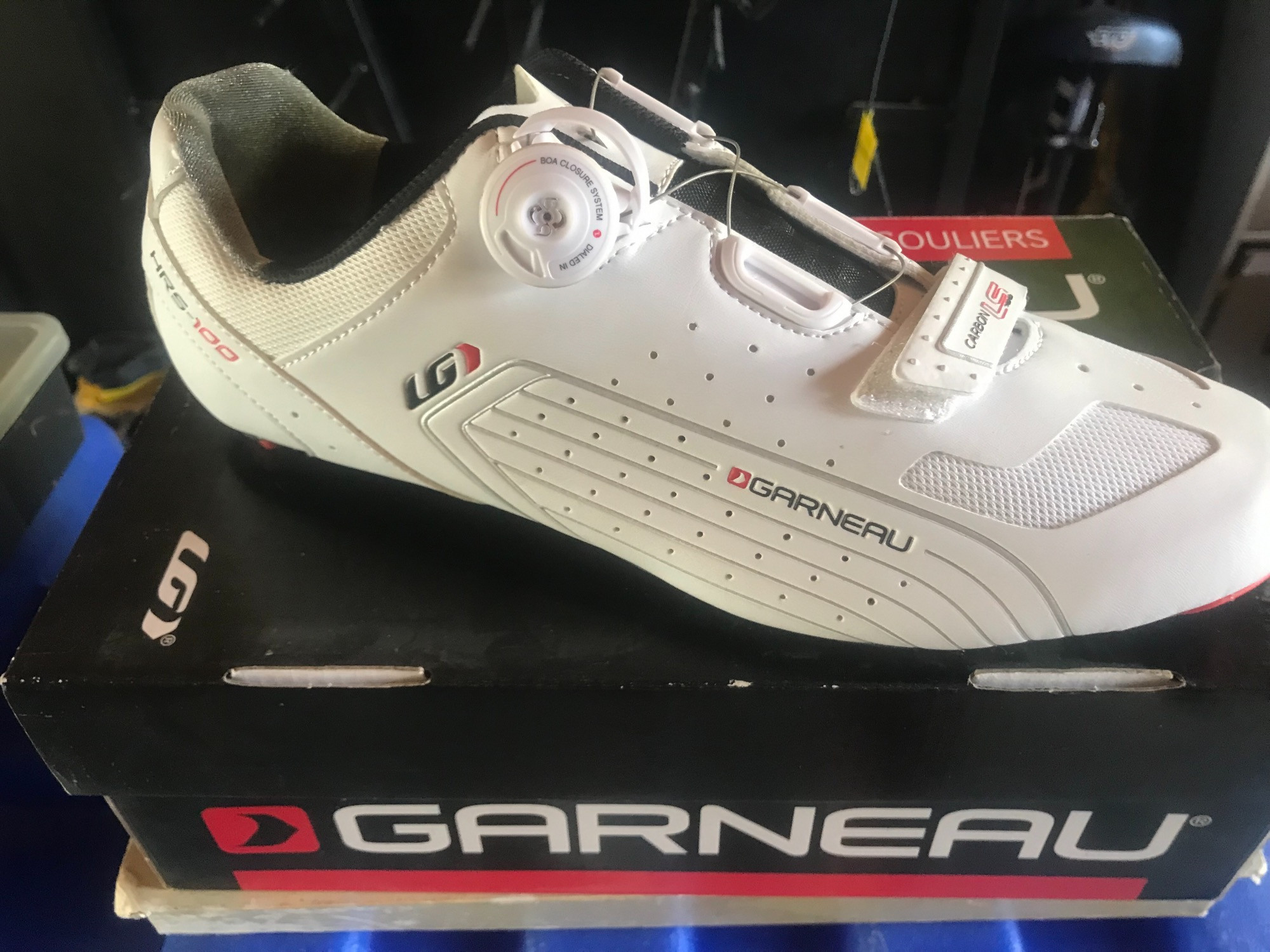 Chaussures Vélo Femme Louis Garneau Carbon XZ – Noir – Taille US 9 / EU 40 – NEUVES