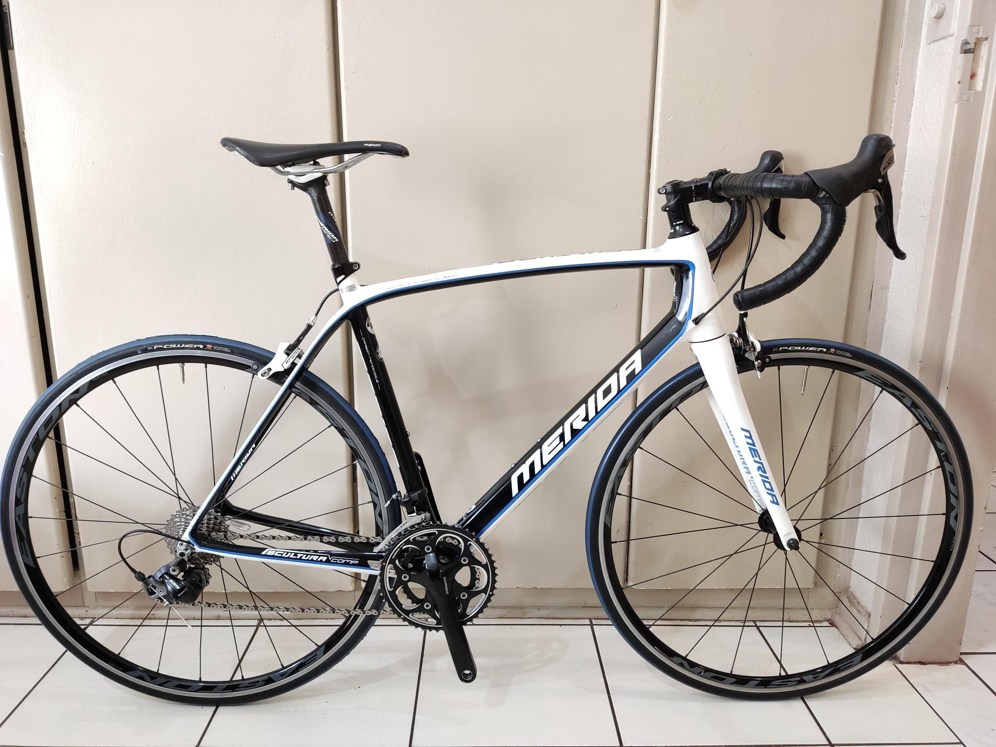 Merida Scultura 904 carbon M/L Road Bikes Bike Hub - Main Image