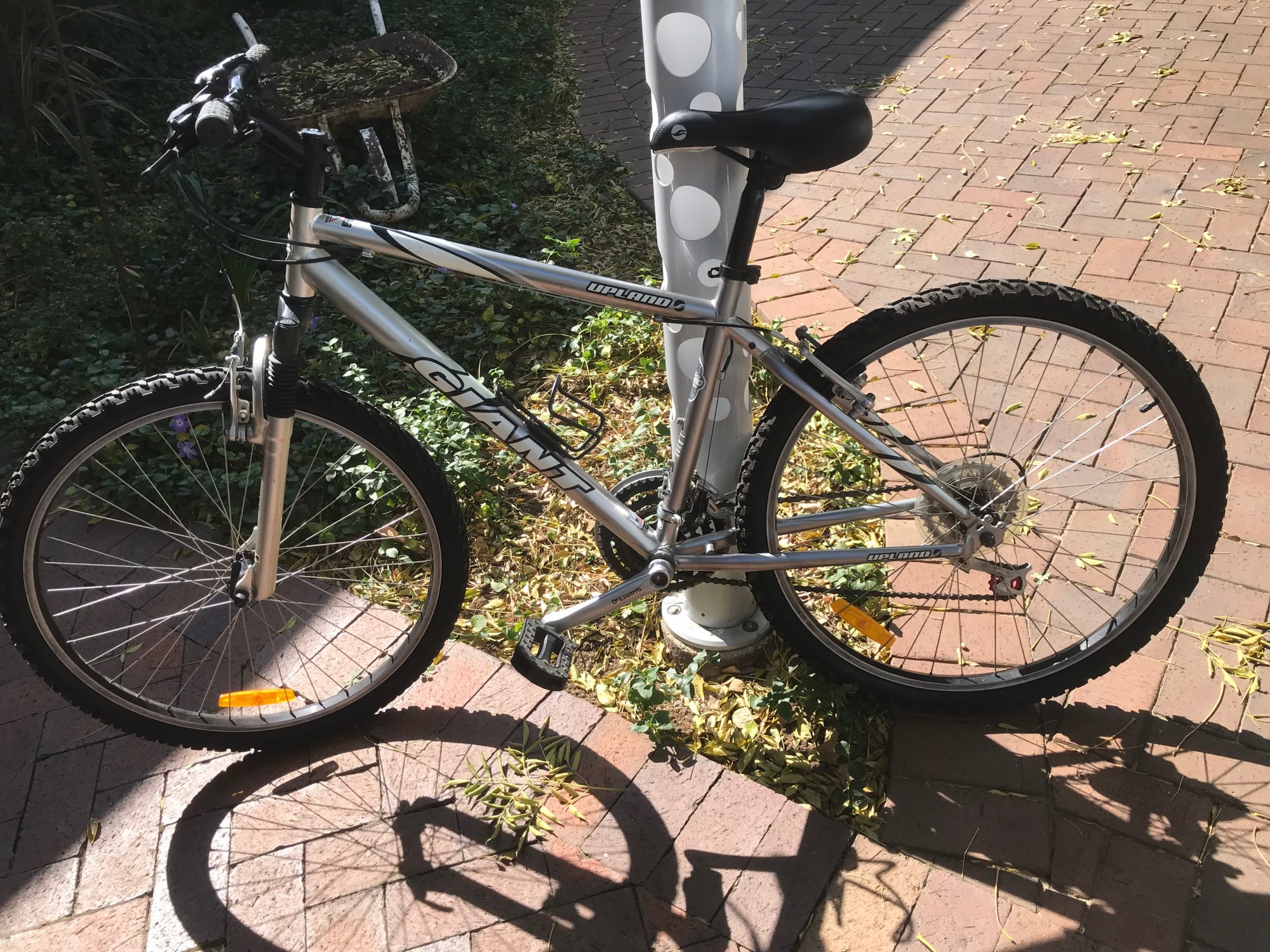 Giant Upland | Dual Suspension Mountain Bikes | Bike Hub