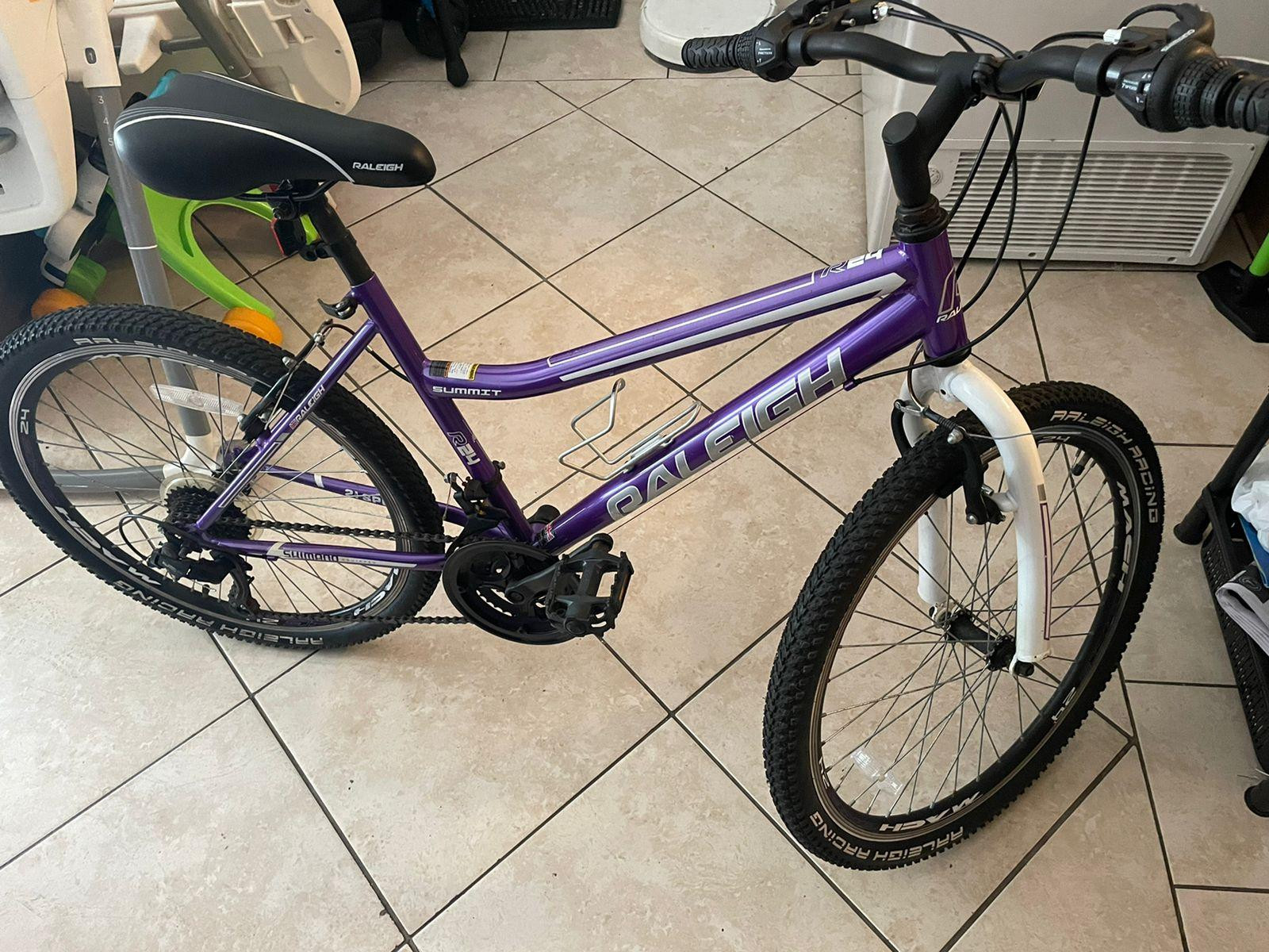 Small womens Raleigh 24 inch mountain bike Hardtail Mountain