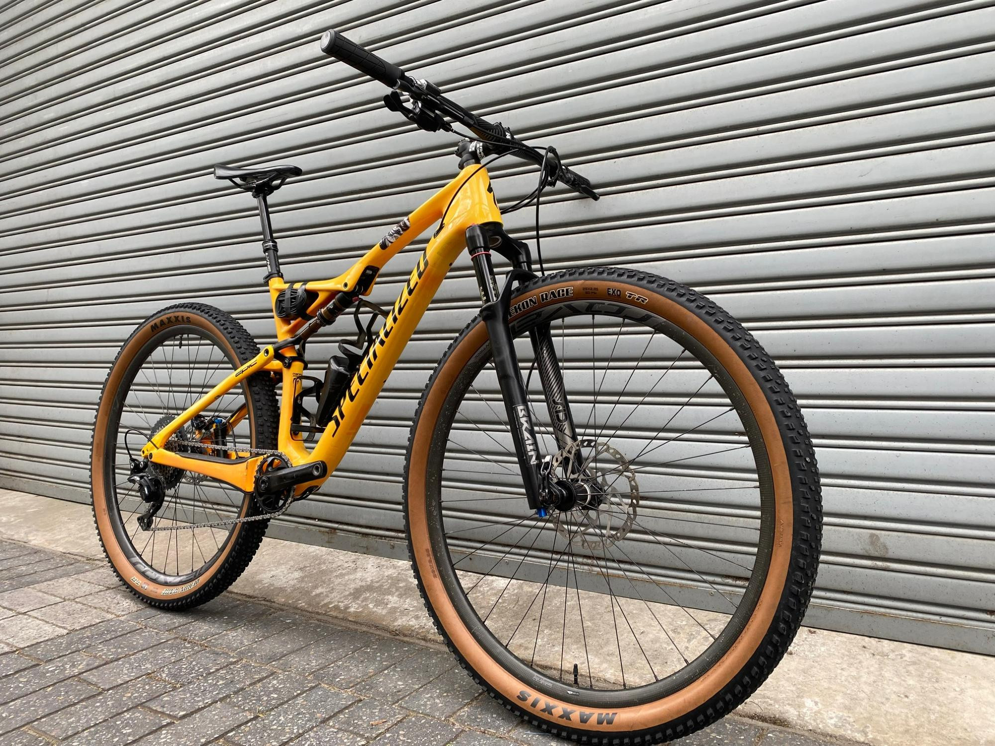 Specialized S-Works Epic Torch Edition Large Dual Suspension