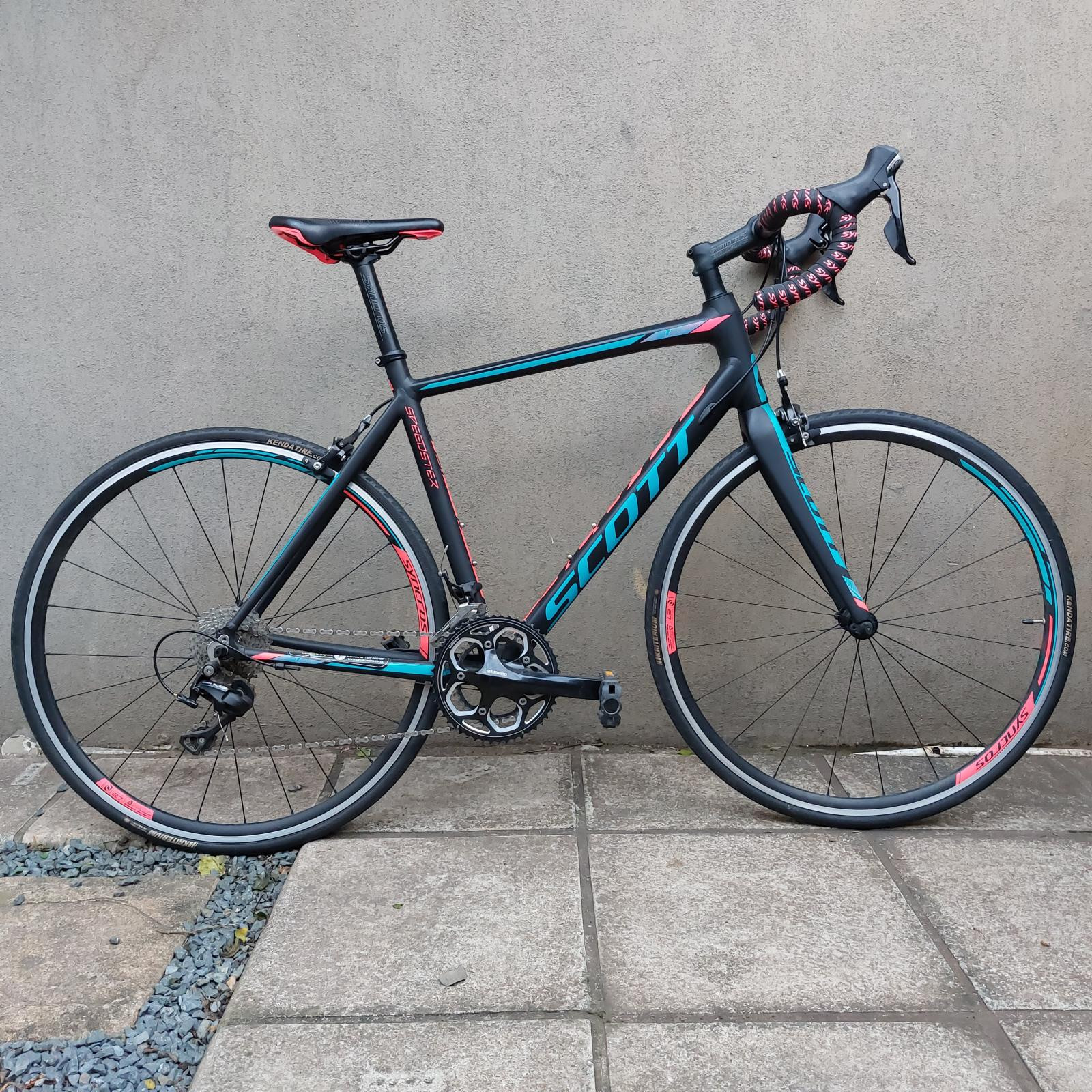 Pivot Mach 429 New Pivot Trail 429 Pivot Trail 429 Mountain Bike